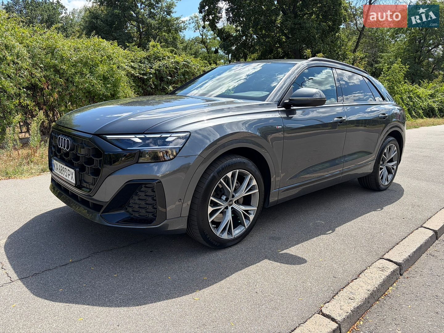 Audi Q8 2025 VIN WAUZZZF16TD014710 фото оголошення 10 з 51