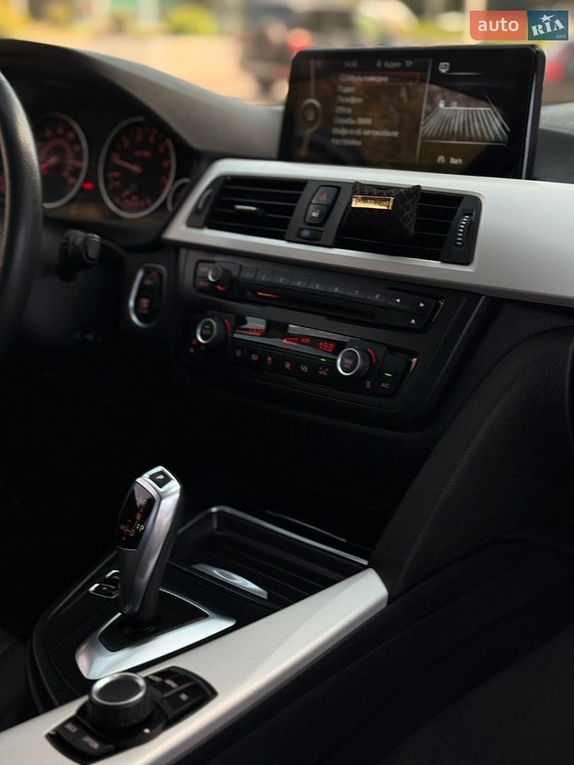 BMW 3 Series 2014 VIN WBA3B1C55EK135388 фото оголошення 12 з 28