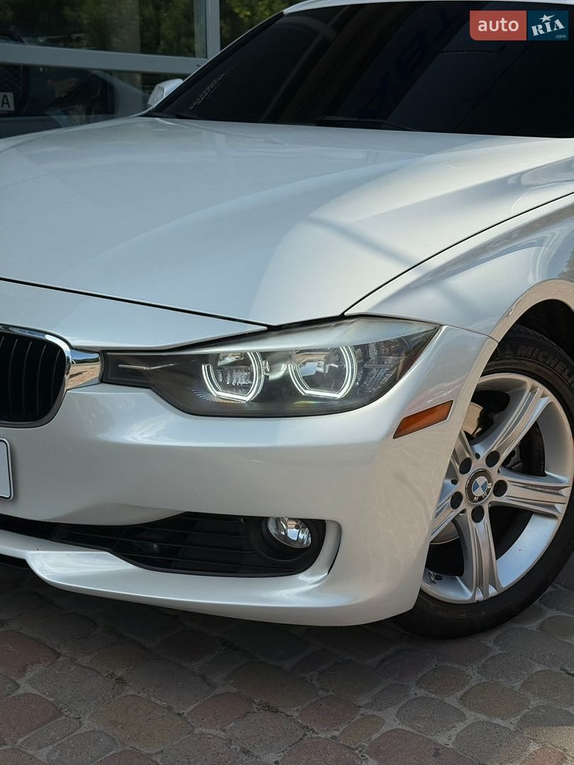 BMW 3 Series 2014 VIN WBA3B1C55EK135388 фото оголошення 2 з 28