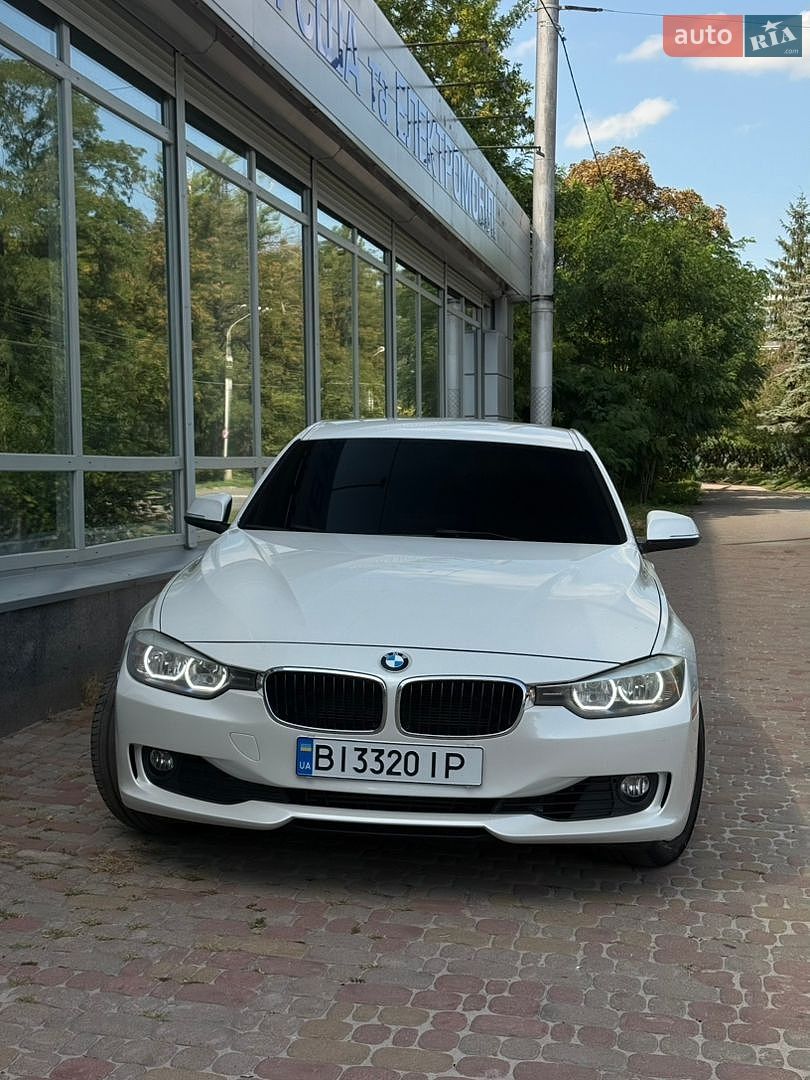 BMW 3 Series 2014 VIN WBA3B1C55EK135388 фото оголошення 3 з 28