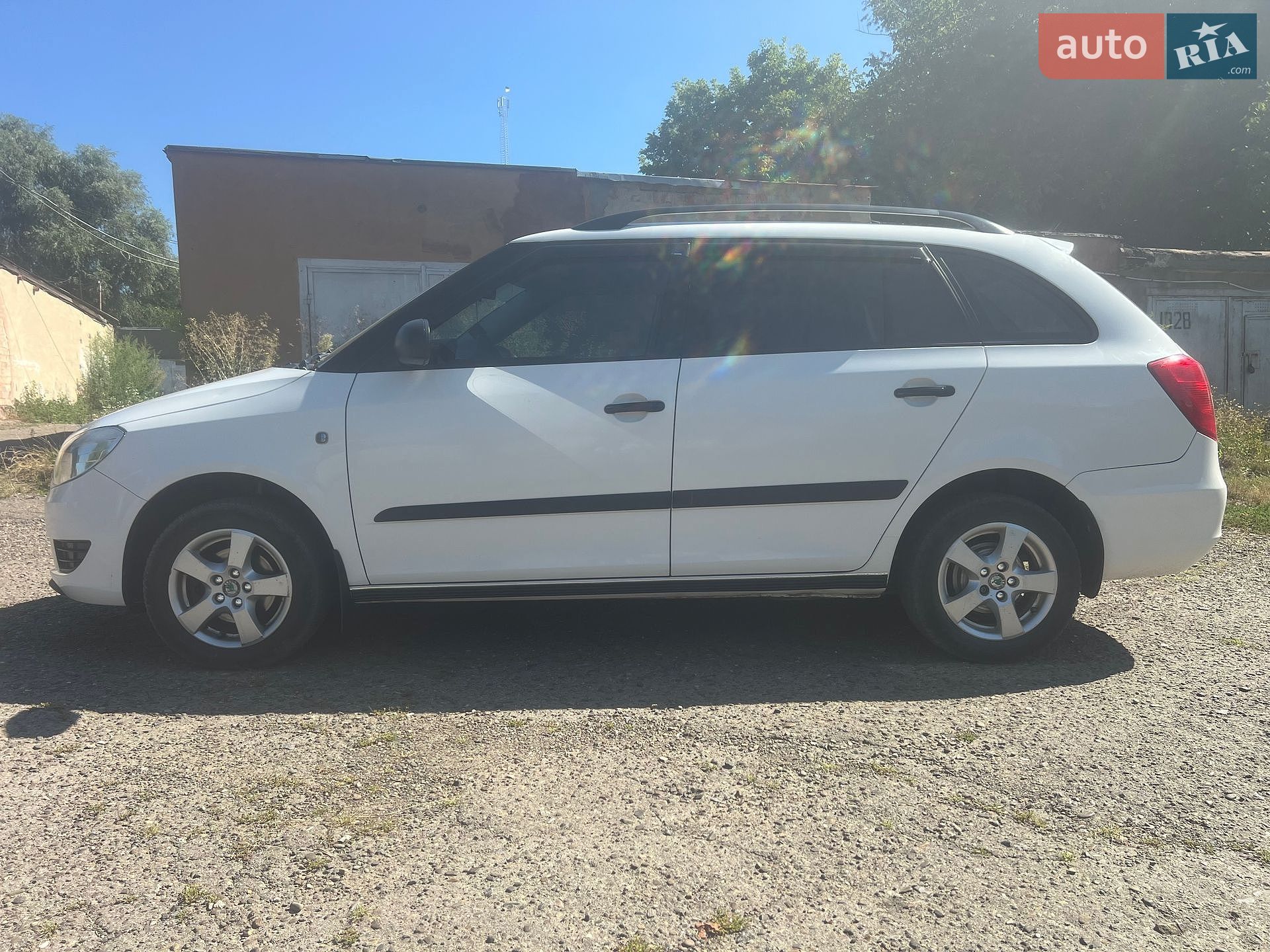 Skoda Fabia 2011 VIN TMBJH25J6C3099730 фото оголошення 4 з 22