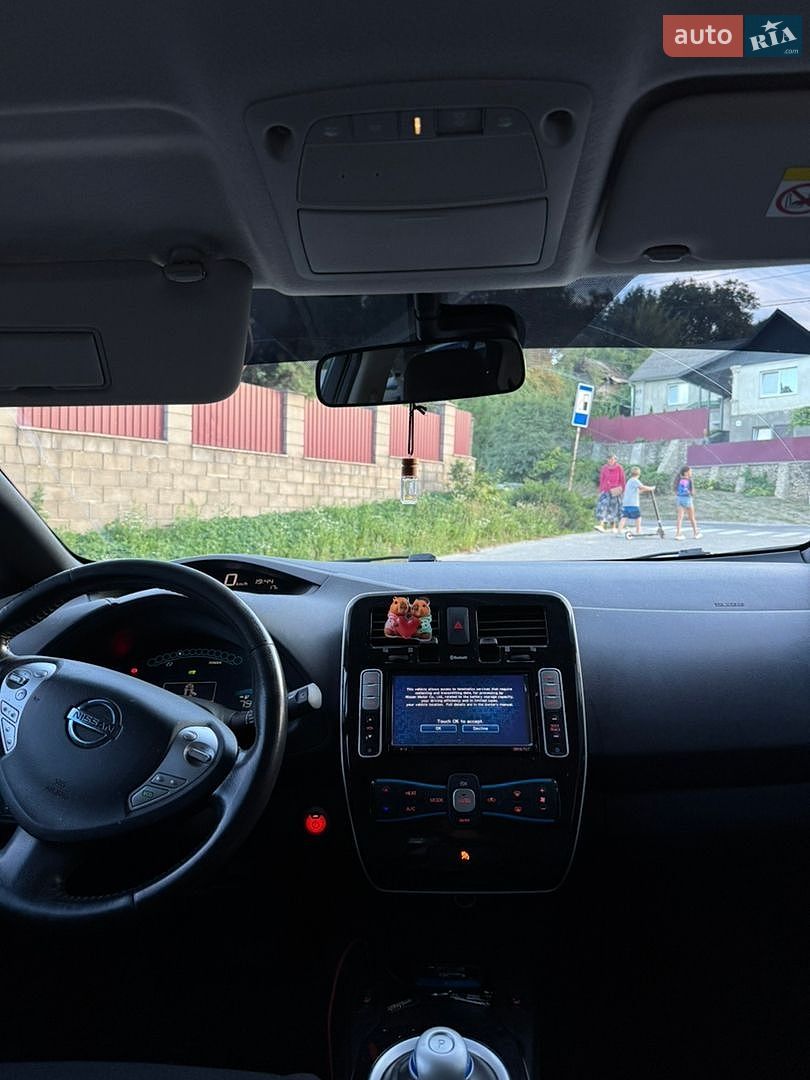 Nissan Leaf 2013 VIN SJNFAAZE0U6005320 фото оголошення 9 з 14