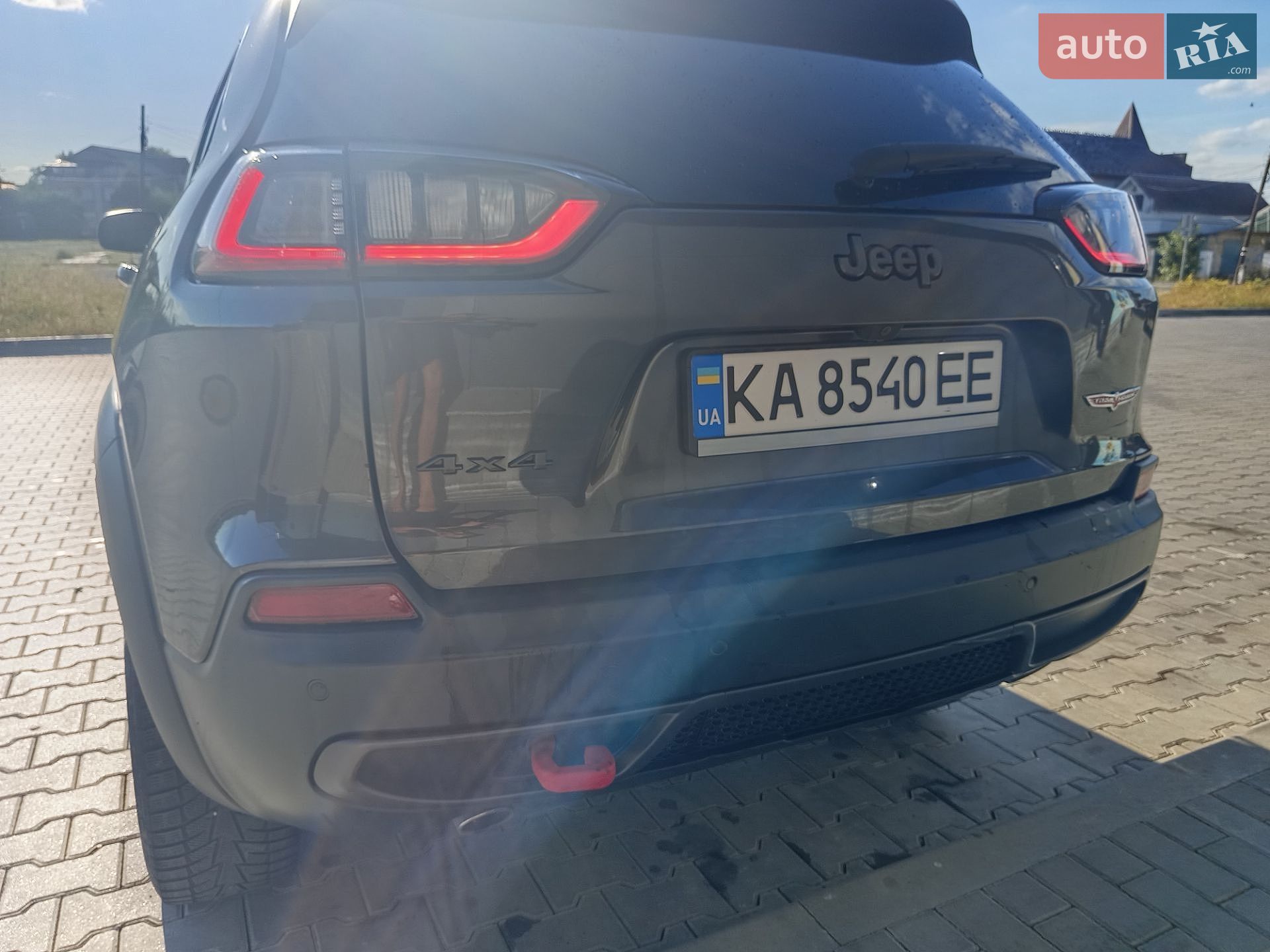Jeep Cherokee 2019 VIN 1C4PJMBX3KD217924 фото оголошення 6 з 38