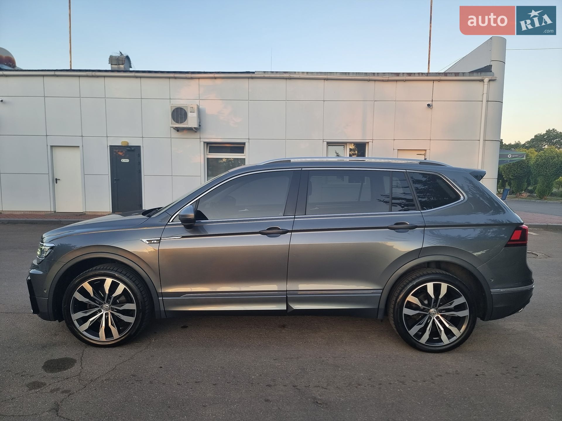 Volkswagen Tiguan Allspace 2019 VIN WVGZZZ5NZLM073506 фото оголошення 10 з 28
