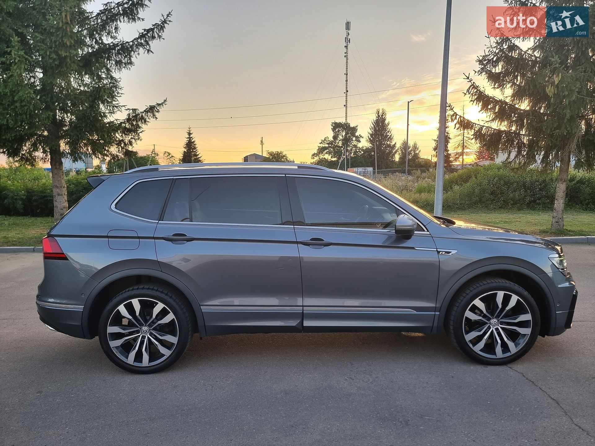 Volkswagen Tiguan Allspace 2019 VIN WVGZZZ5NZLM073506 фото оголошення 4 з 28