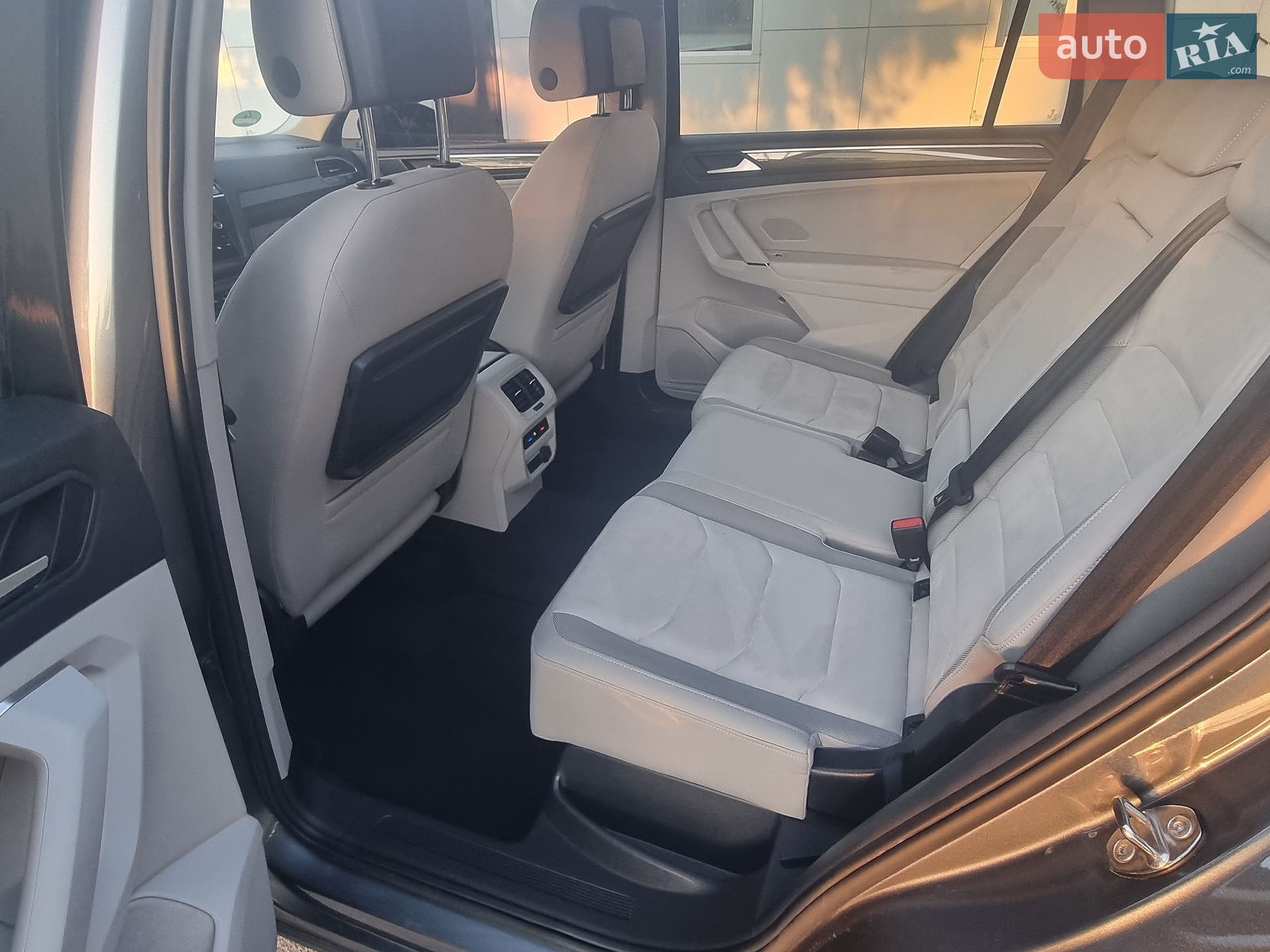 Volkswagen Tiguan Allspace 2019 VIN WVGZZZ5NZLM073506 фото оголошення 27 з 28