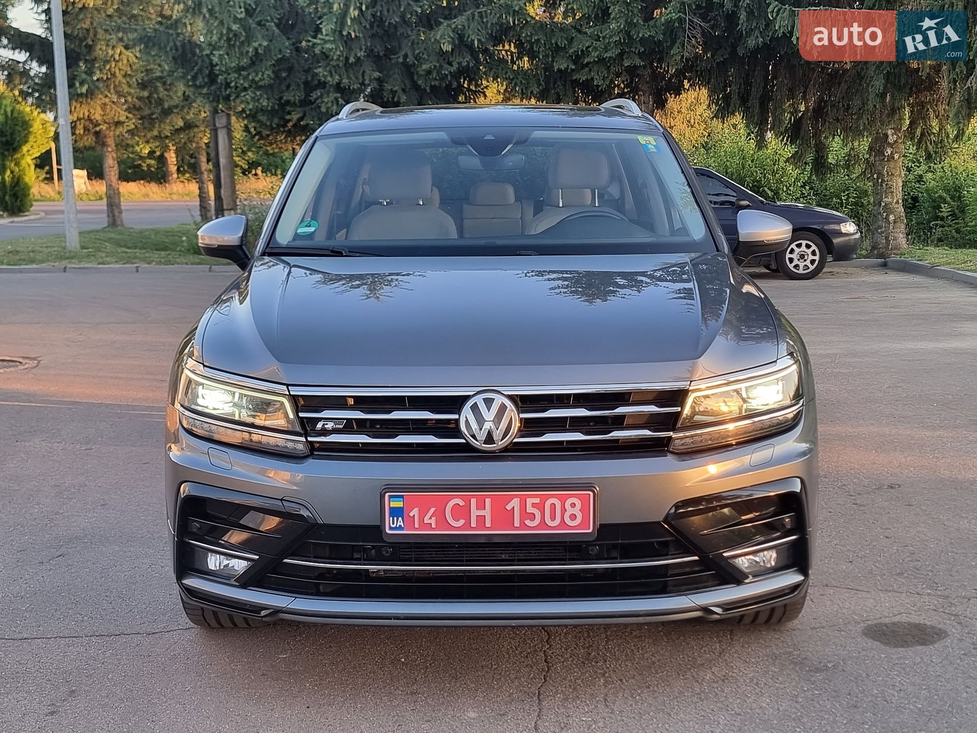 Volkswagen Tiguan Allspace 2019 VIN WVGZZZ5NZLM073506 фото оголошення 2 з 28