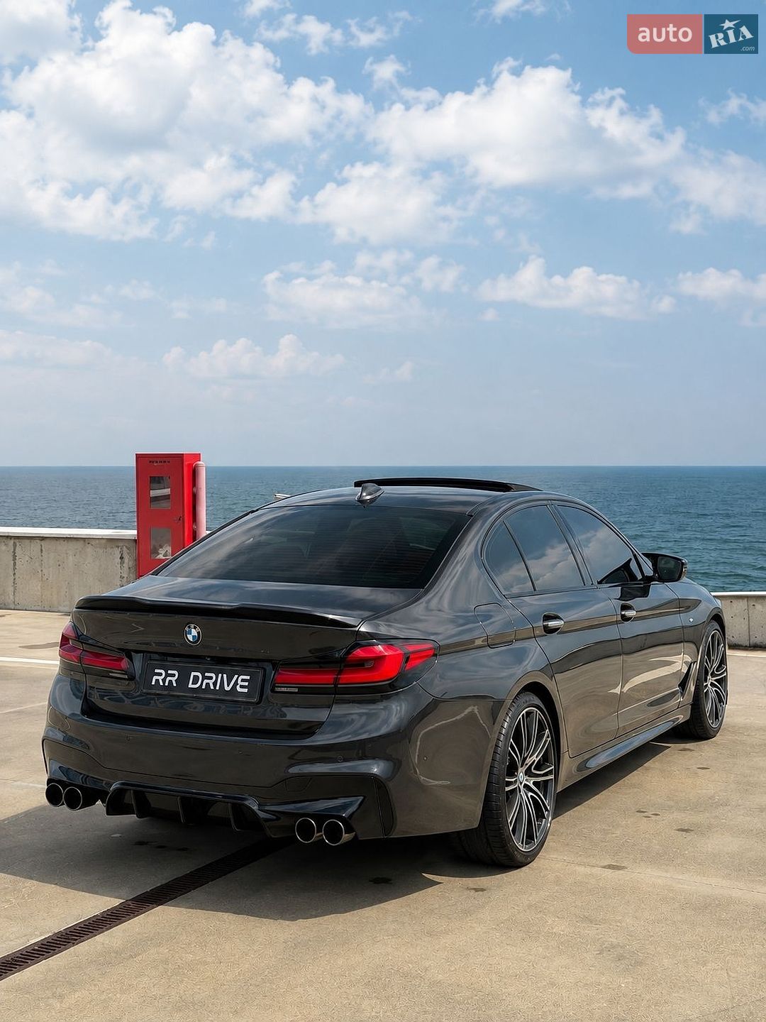 BMW 5 Series 2017 VIN WBAJE5C59JG918202 фото оголошення 5 з 17