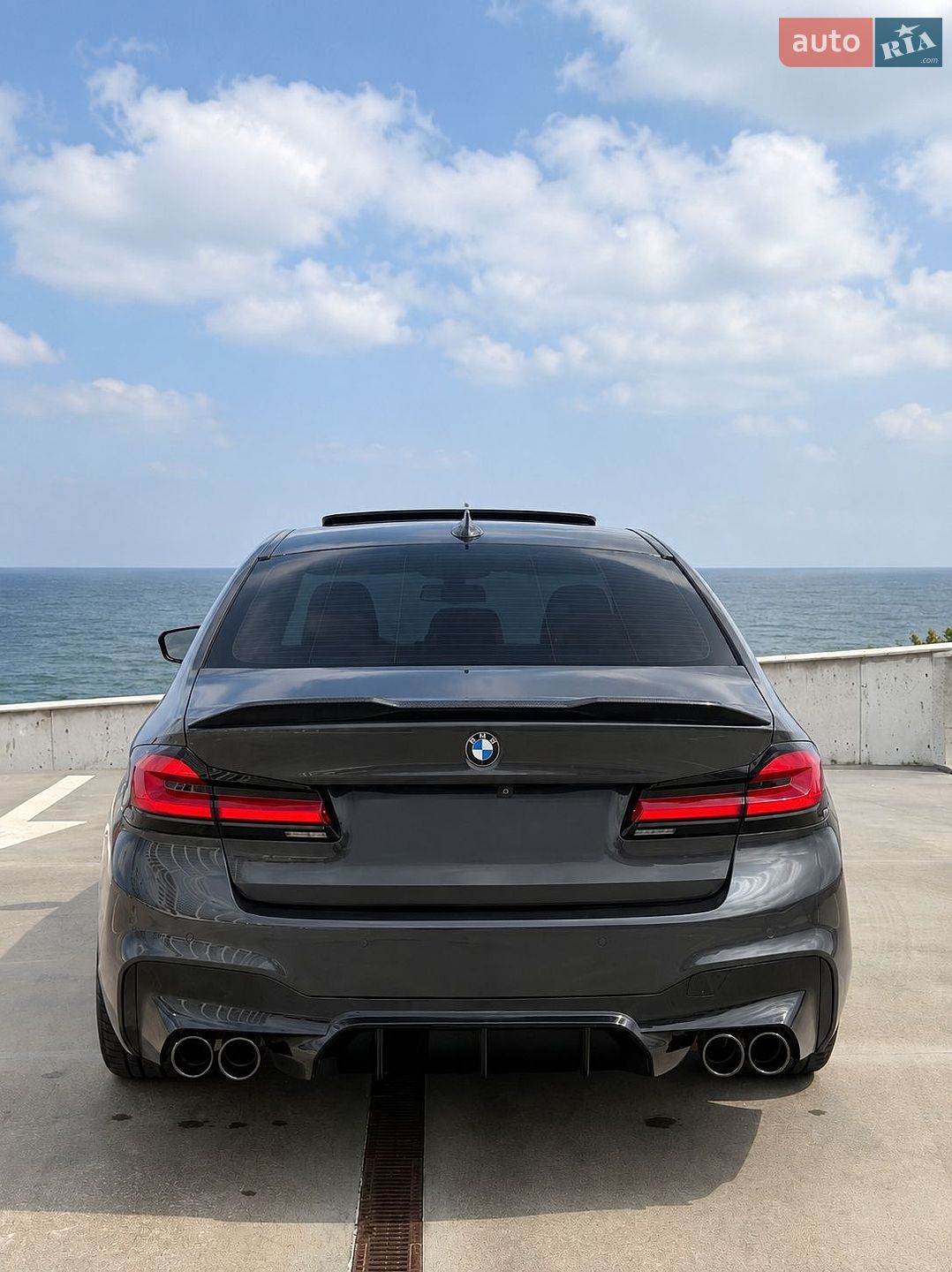 BMW 5 Series 2017 VIN WBAJE5C59JG918202 фото оголошення 6 з 17