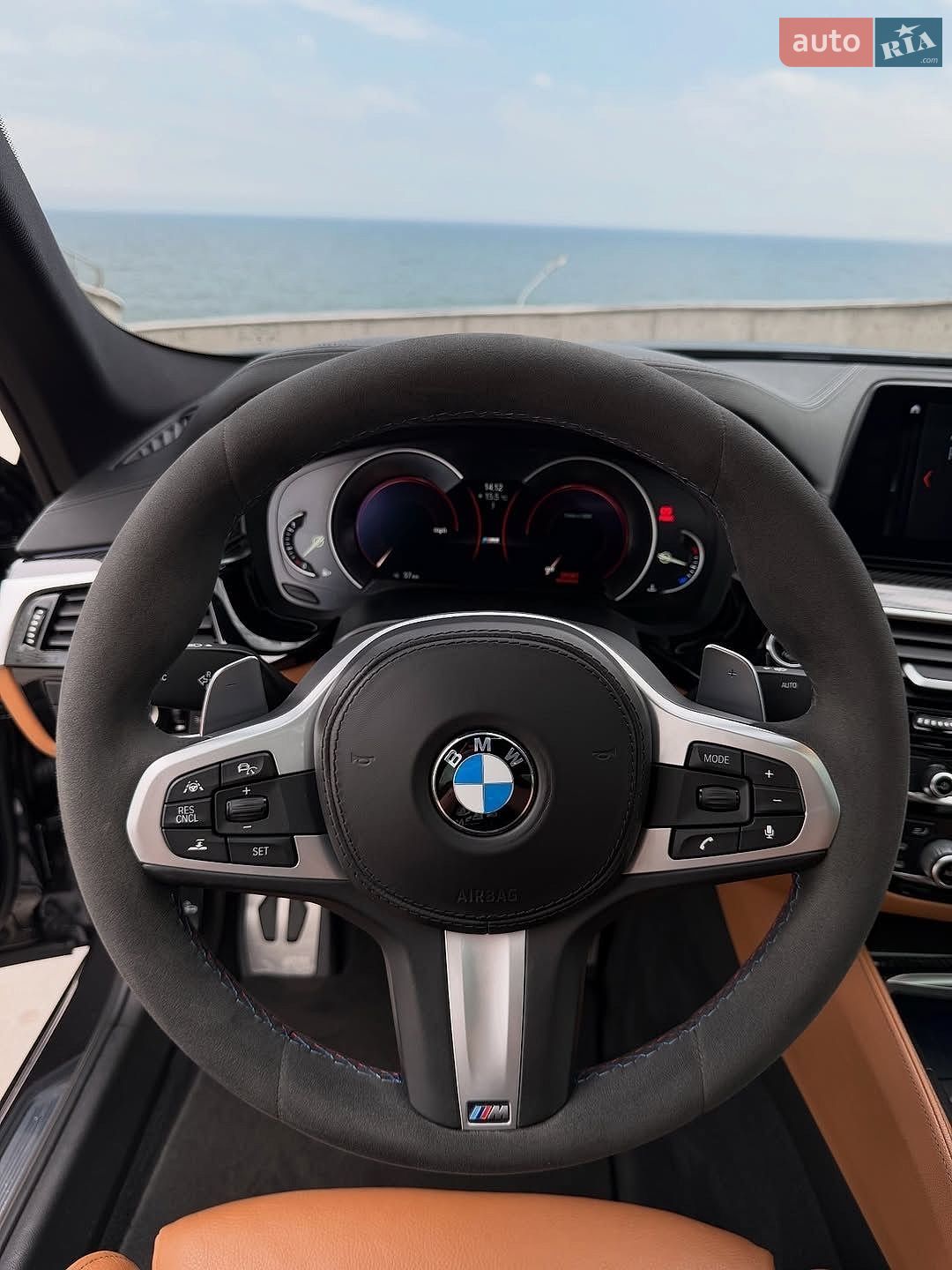 BMW 5 Series 2017 VIN WBAJE5C59JG918202 фото оголошення 10 з 17