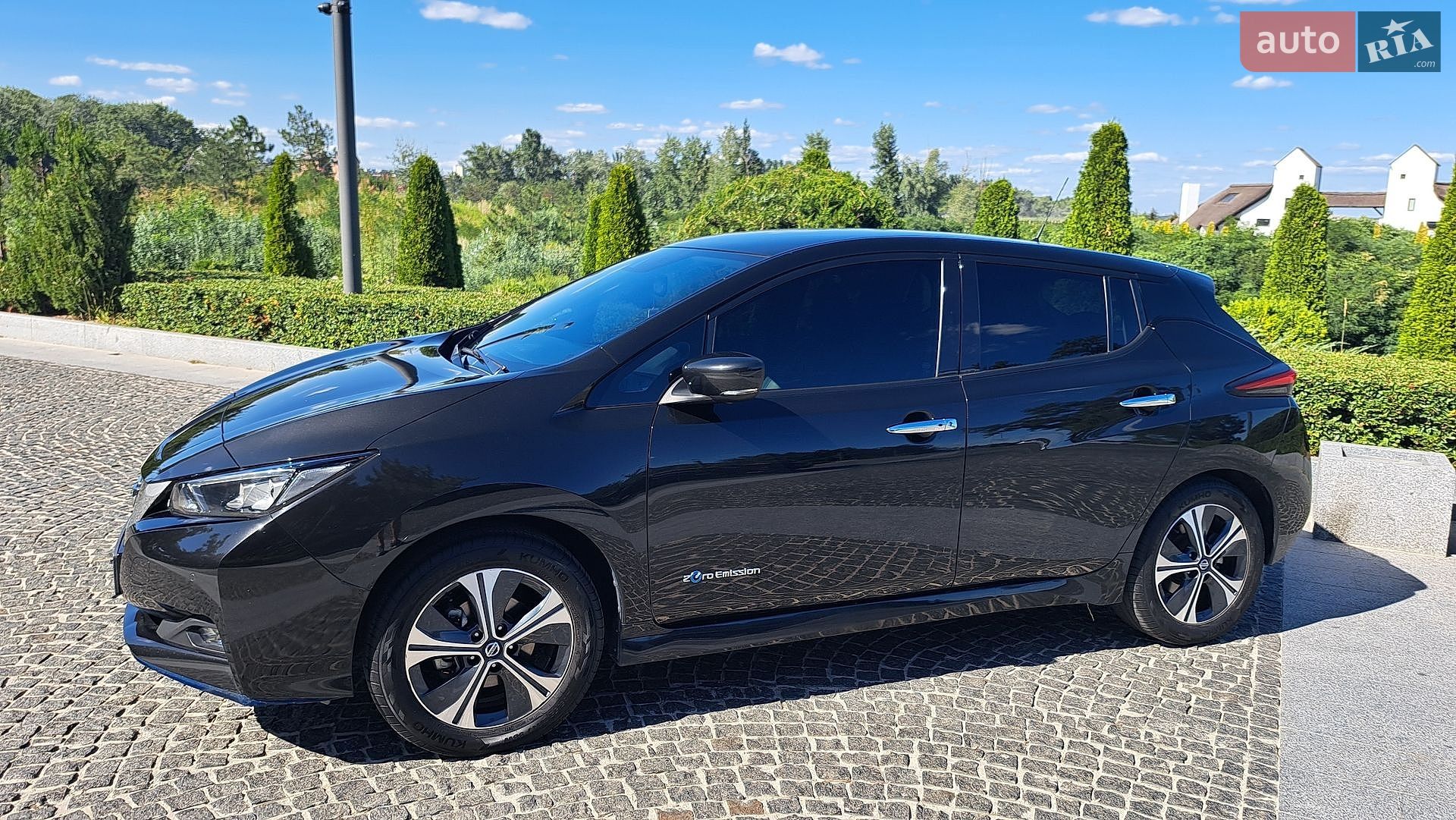 Nissan Leaf 2019 VIN SJNFAAZE1U0085790 фото оголошення 2 з 38