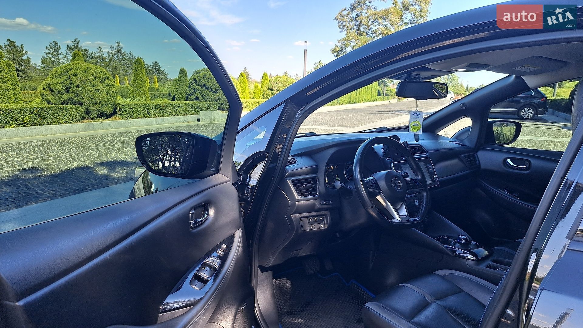 Nissan Leaf 2019 VIN SJNFAAZE1U0085790 фото оголошення 17 з 38