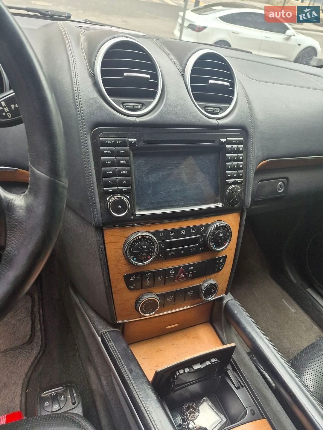 Mercedes-Benz GL-Class 2007 VIN WDC1648861A140445 фото оголошення 9 з 18