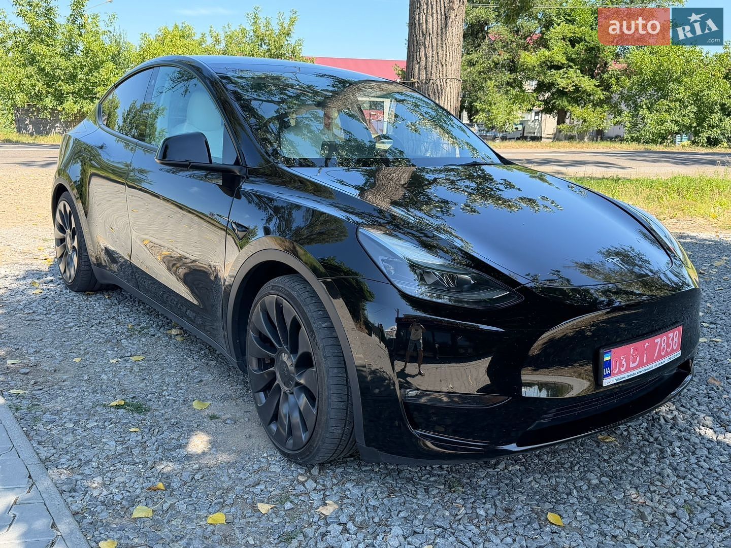 Tesla Model Y 2022 VIN 7SAYGDEF6PF635354 фото оголошення 6 з 18