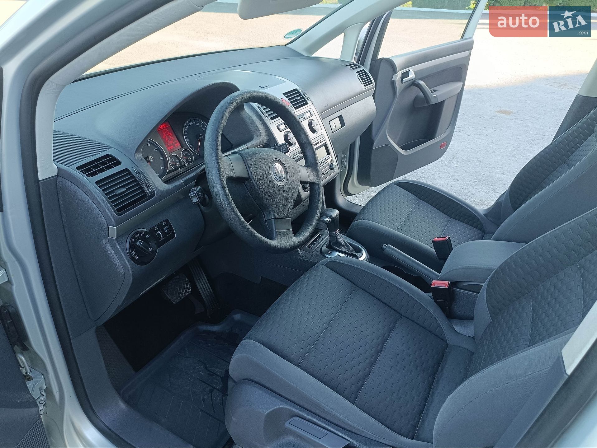 Volkswagen Touran 2009 VIN WVGZZZ1TZAW044247 фото оголошення 17 з 26