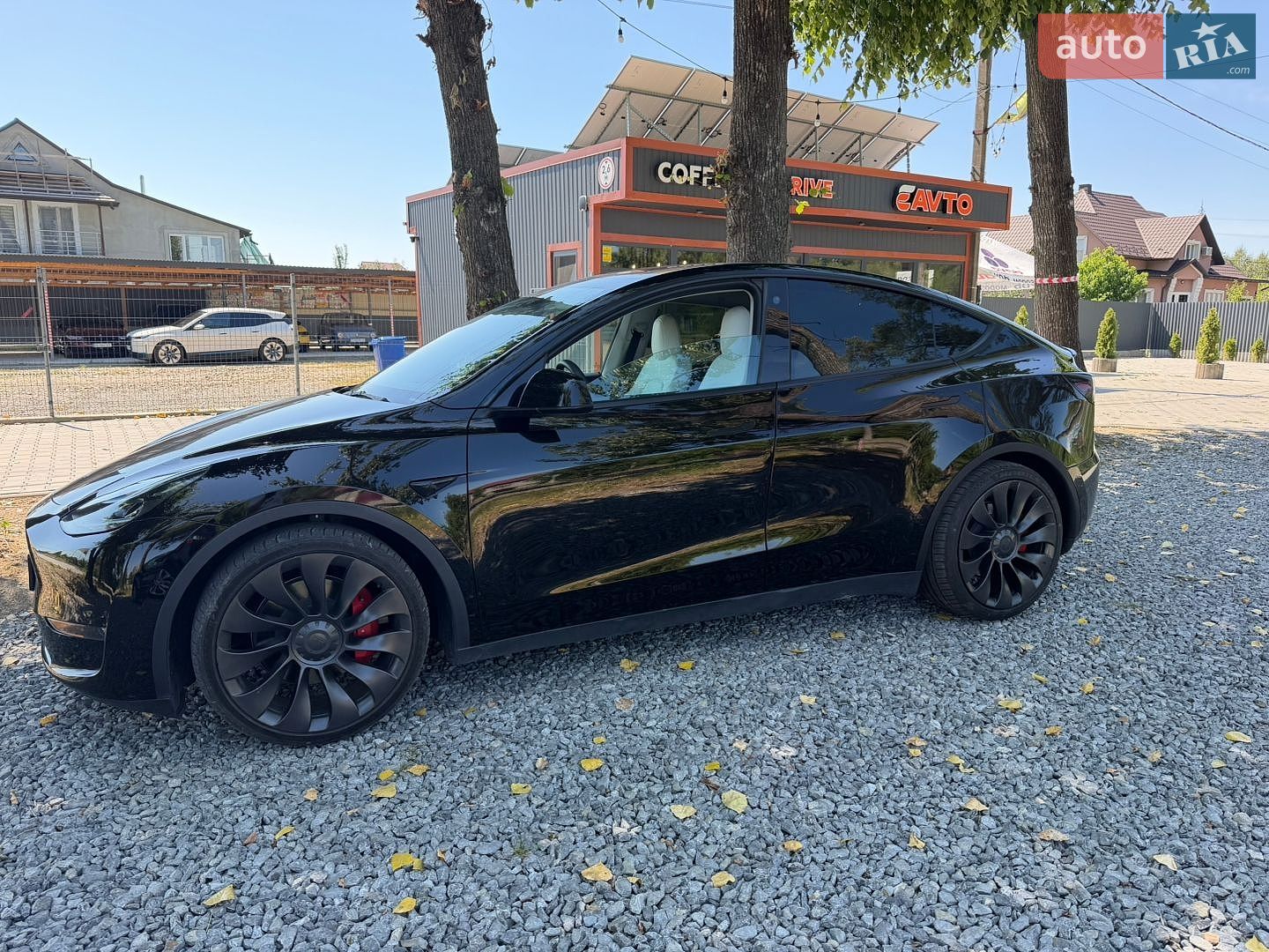 Tesla Model Y 2022 VIN 7SAYGDEF6PF635354 фото оголошення 10 з 18