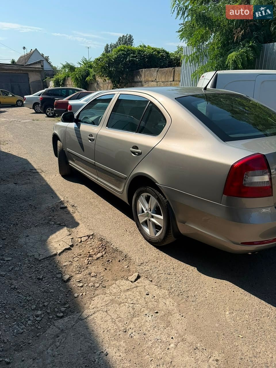 Skoda Octavia 2011 VIN TMBCA41Z1CB152120 фото оголошення 4 з 9