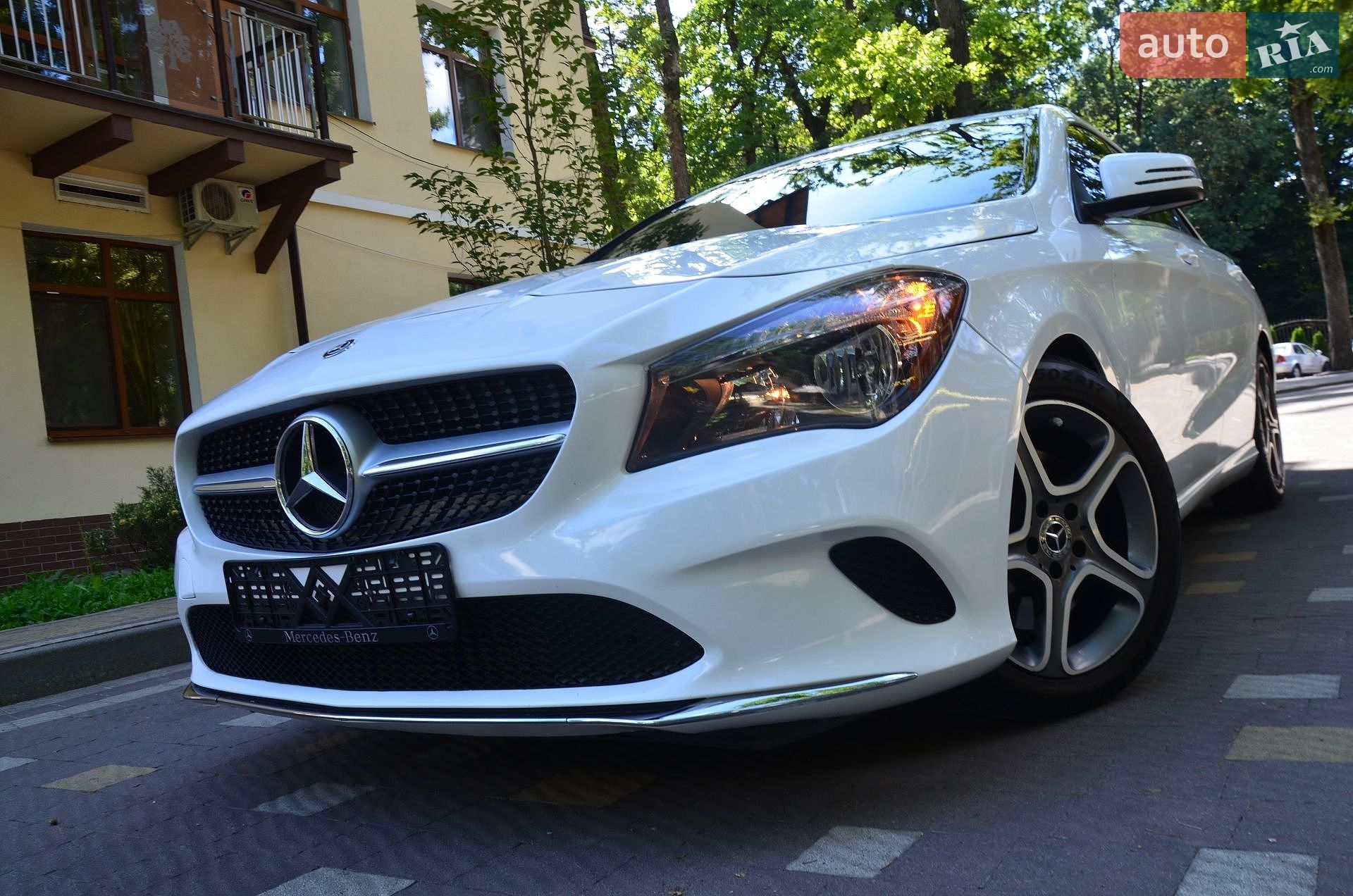 Mercedes-Benz CLA-Class 2018 VIN WDDSJ4EB6KN720762 фото оголошення 4 з 70