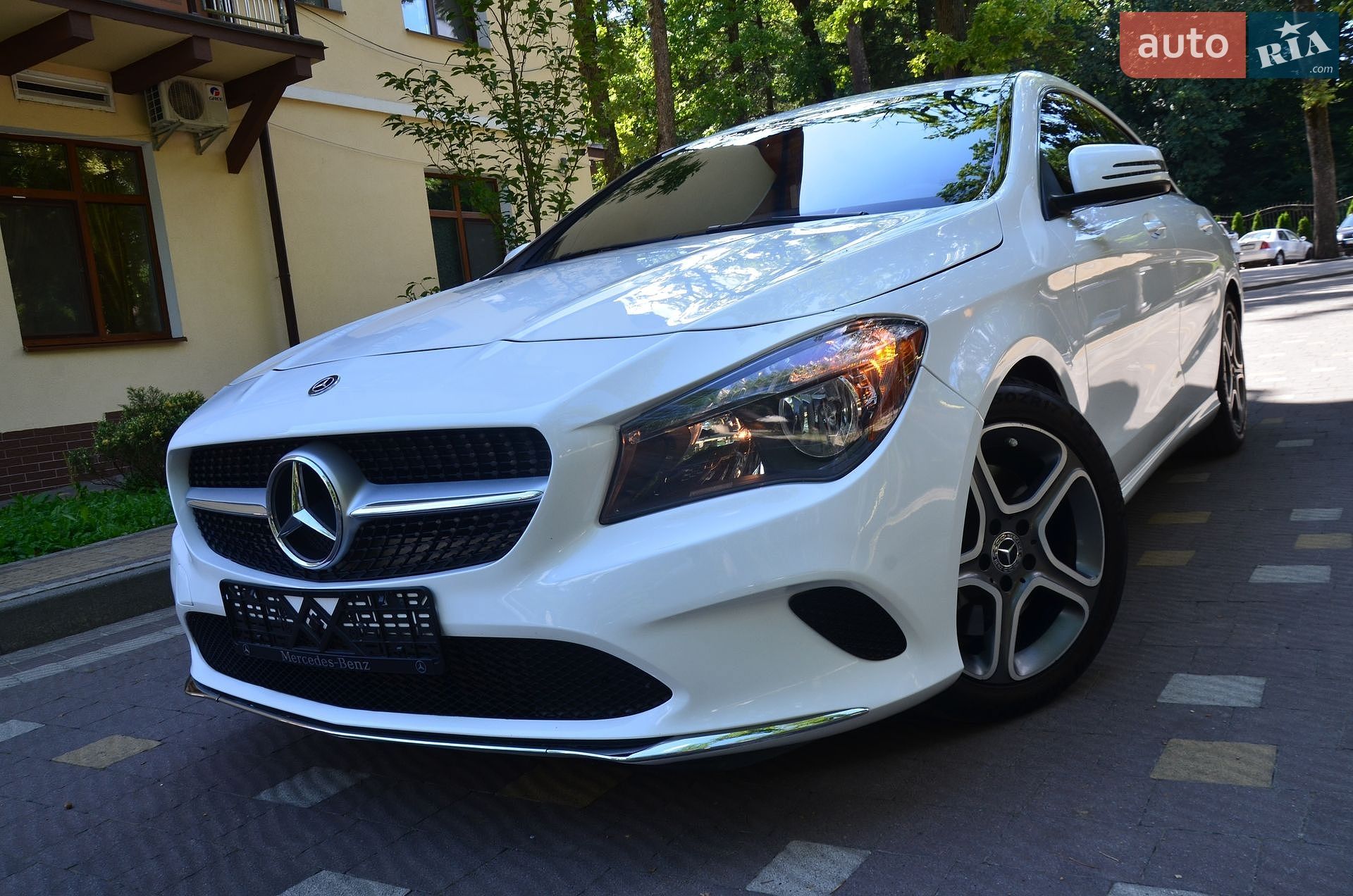 Mercedes-Benz CLA-Class 2018 VIN WDDSJ4EB6KN720762 фото оголошення 3 з 70
