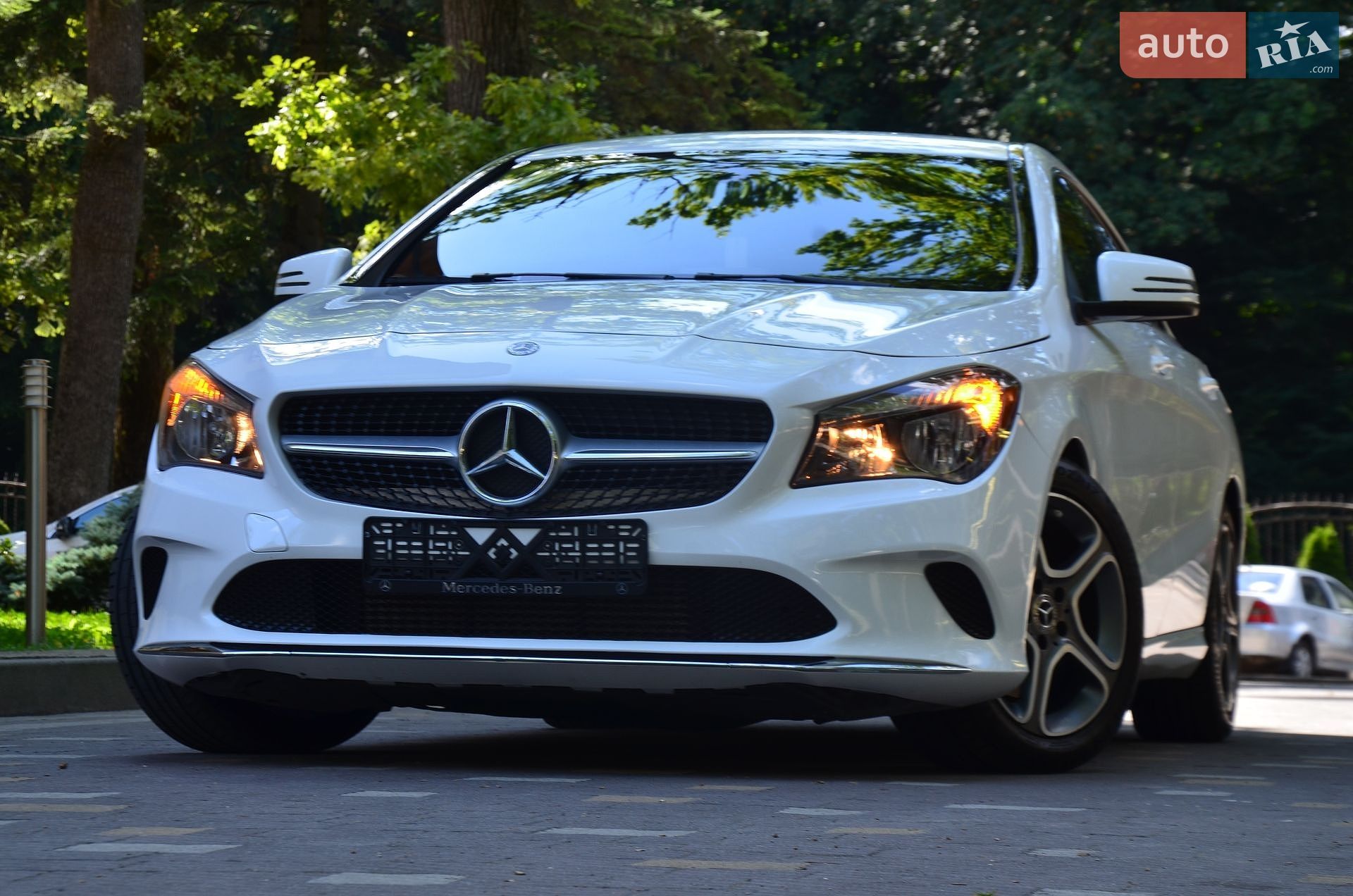 Mercedes-Benz CLA-Class 2018 VIN WDDSJ4EB6KN720762 фото оголошення 12 з 70