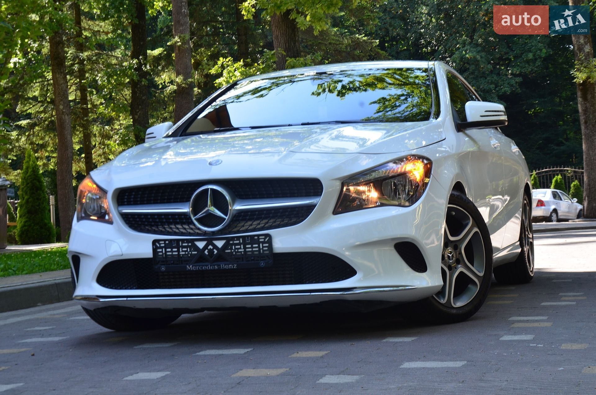 Mercedes-Benz CLA-Class 2018 VIN WDDSJ4EB6KN720762 фото оголошення 14 з 70