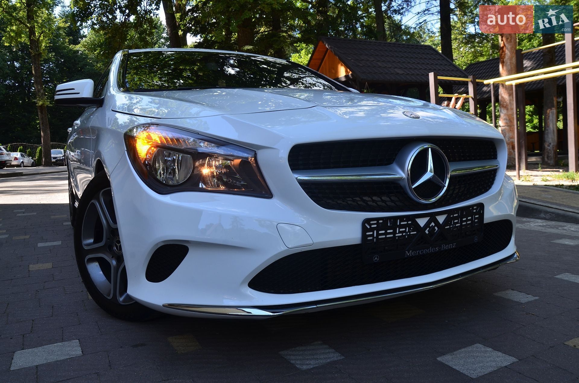 Mercedes-Benz CLA-Class 2018 VIN WDDSJ4EB6KN720762 фото оголошення 17 з 70