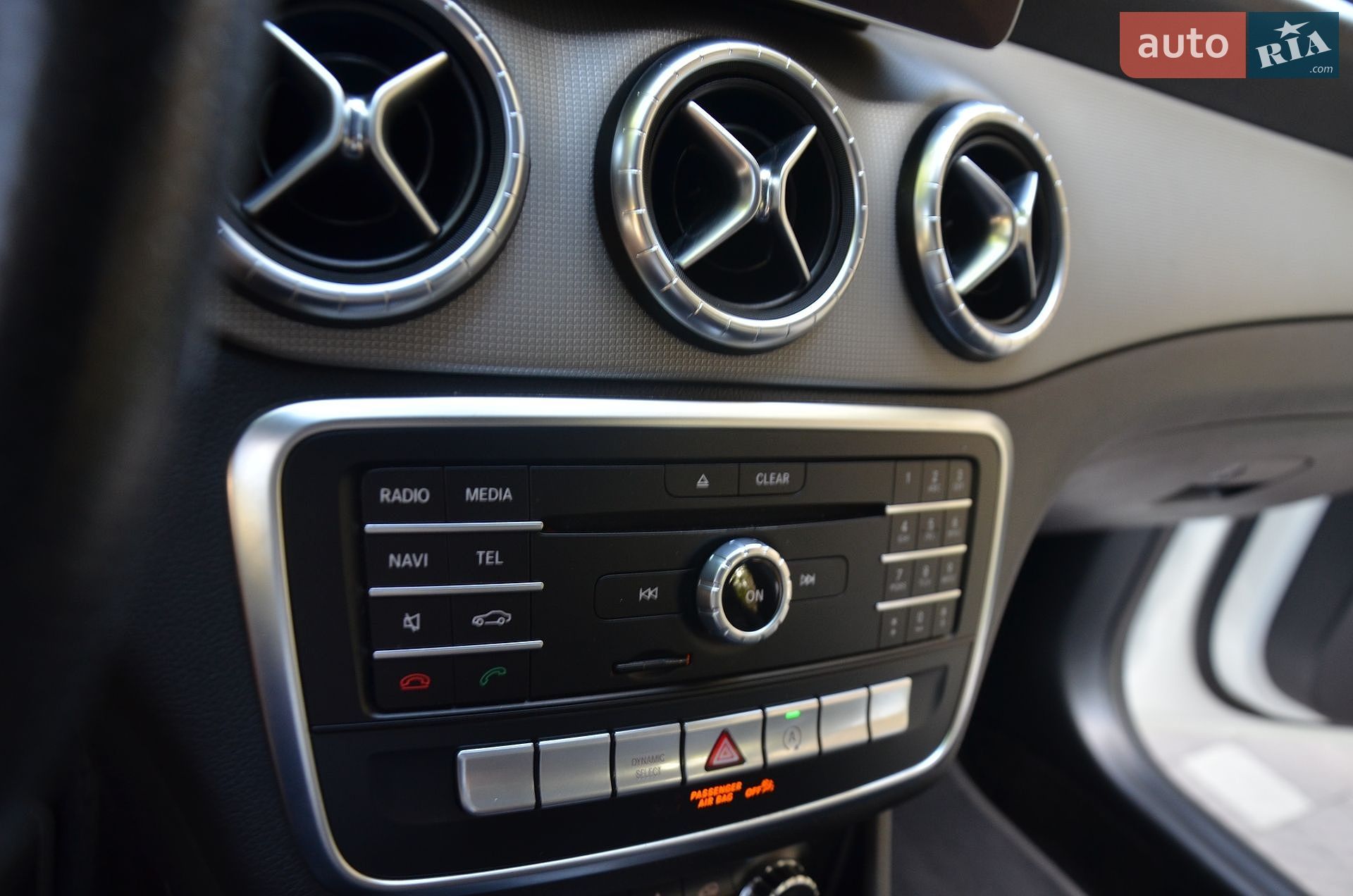 Mercedes-Benz CLA-Class 2018 VIN WDDSJ4EB6KN720762 фото оголошення 41 з 70