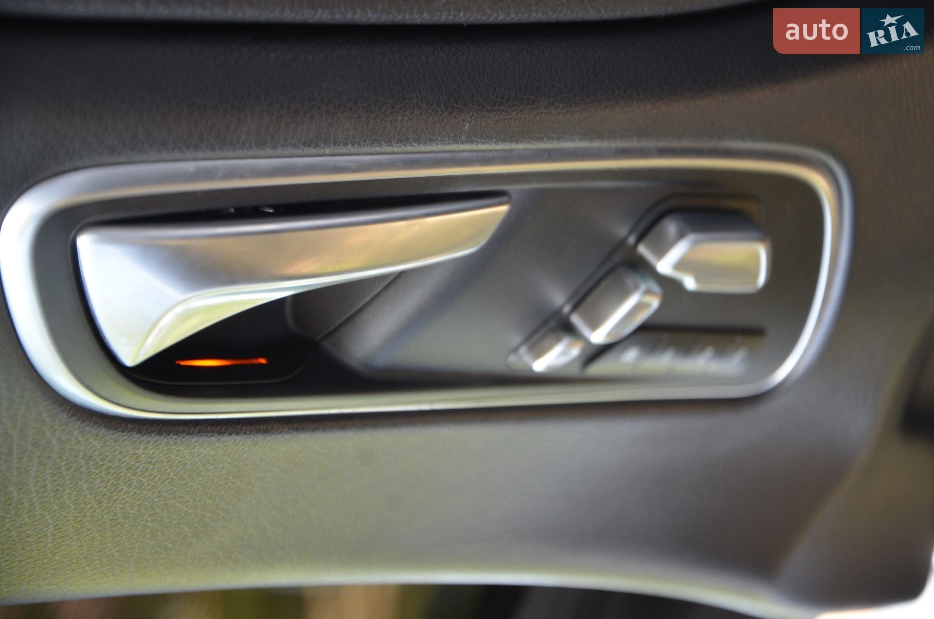 Mercedes-Benz CLA-Class 2018 VIN WDDSJ4EB6KN720762 фото оголошення 62 з 70