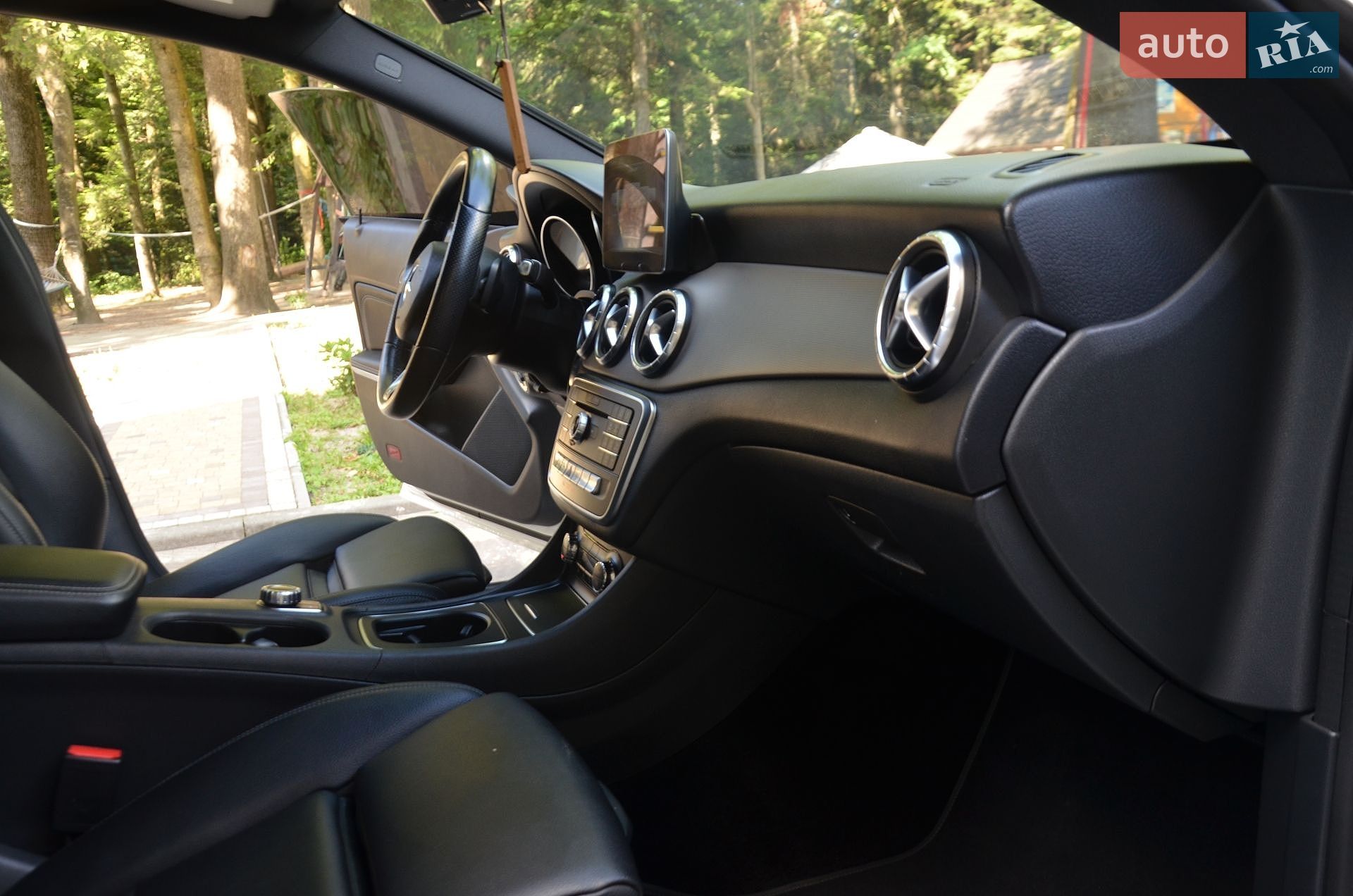 Mercedes-Benz CLA-Class 2018 VIN WDDSJ4EB6KN720762 фото оголошення 63 з 70