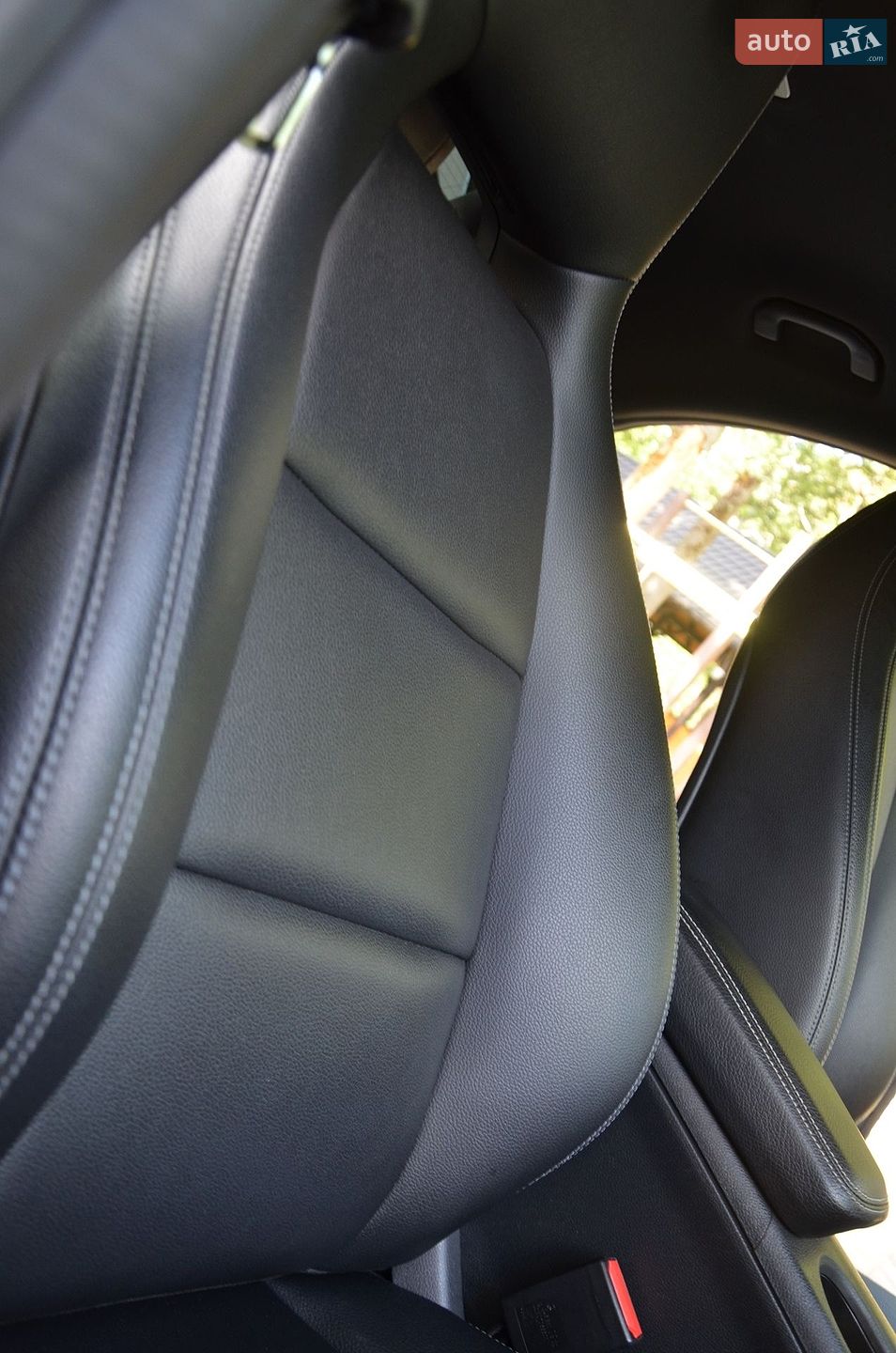 Mercedes-Benz CLA-Class 2018 VIN WDDSJ4EB6KN720762 фото оголошення 65 з 70