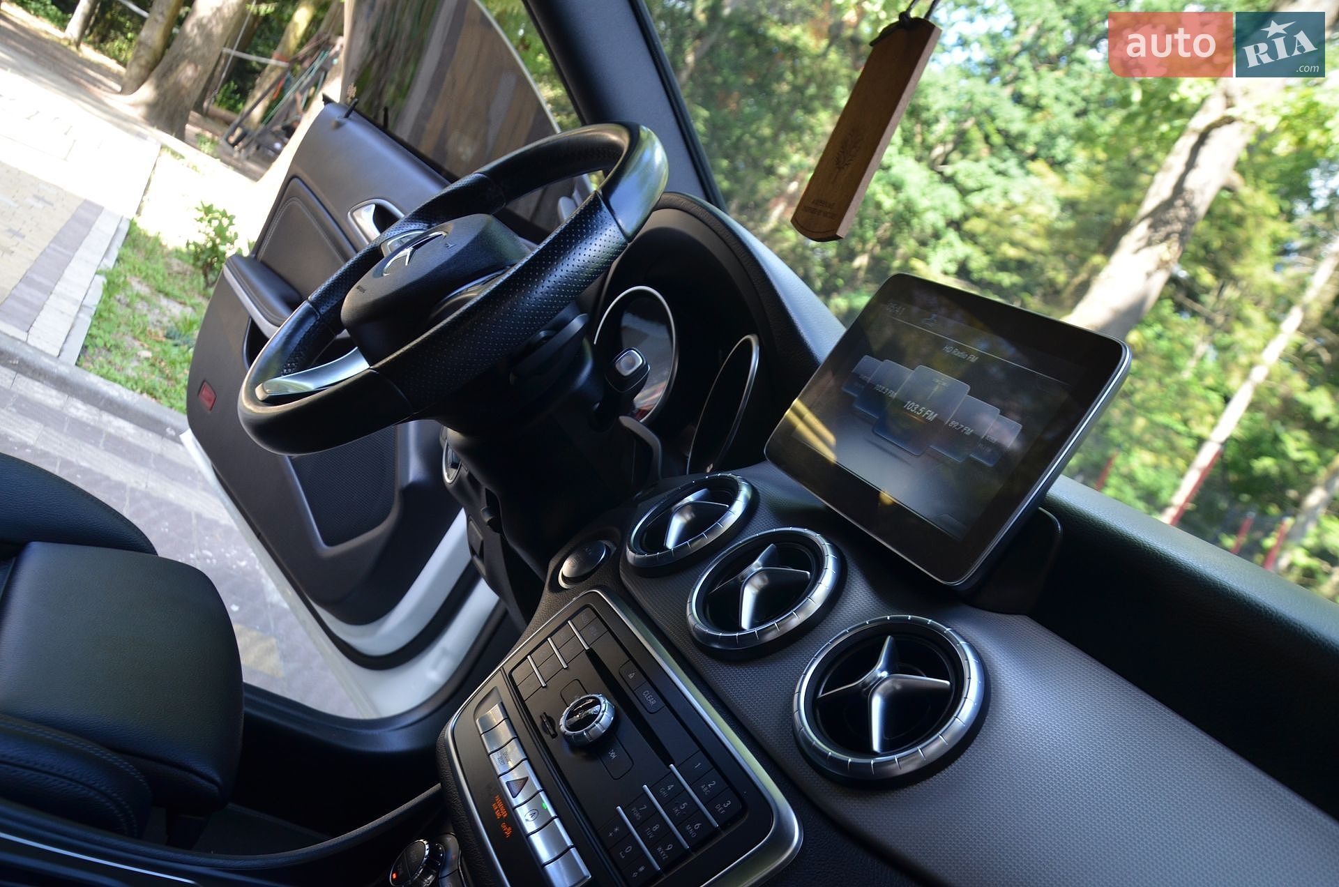 Mercedes-Benz CLA-Class 2018 VIN WDDSJ4EB6KN720762 фото оголошення 67 з 70