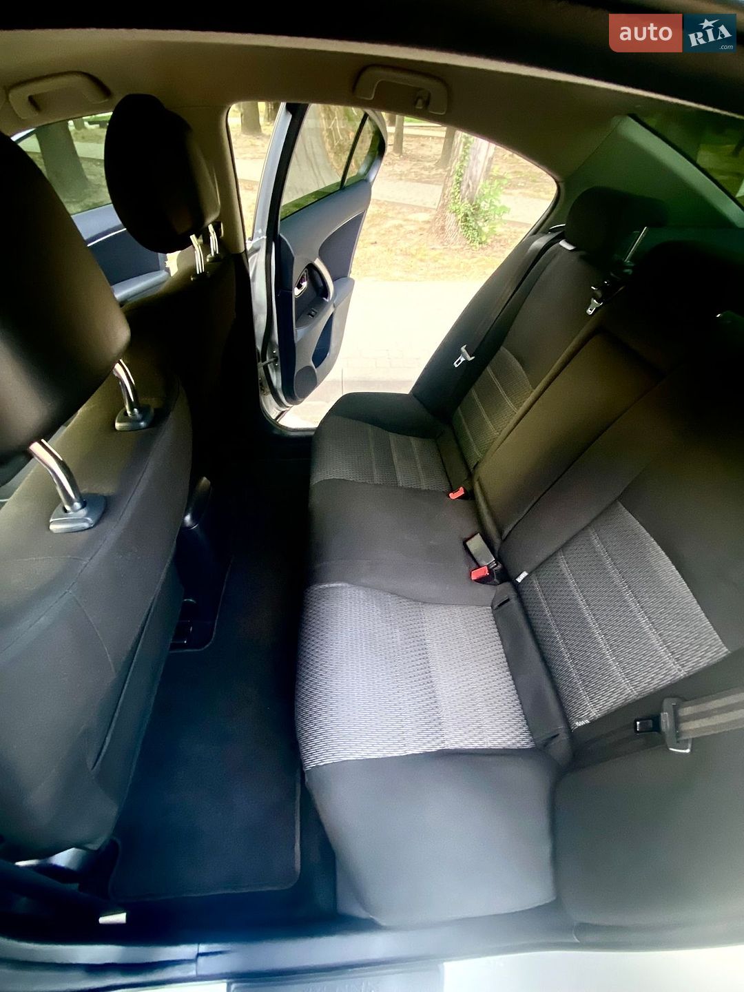 Toyota Avensis 2012 VIN SB1BG76L50E077596 фото оголошення 57 з 101
