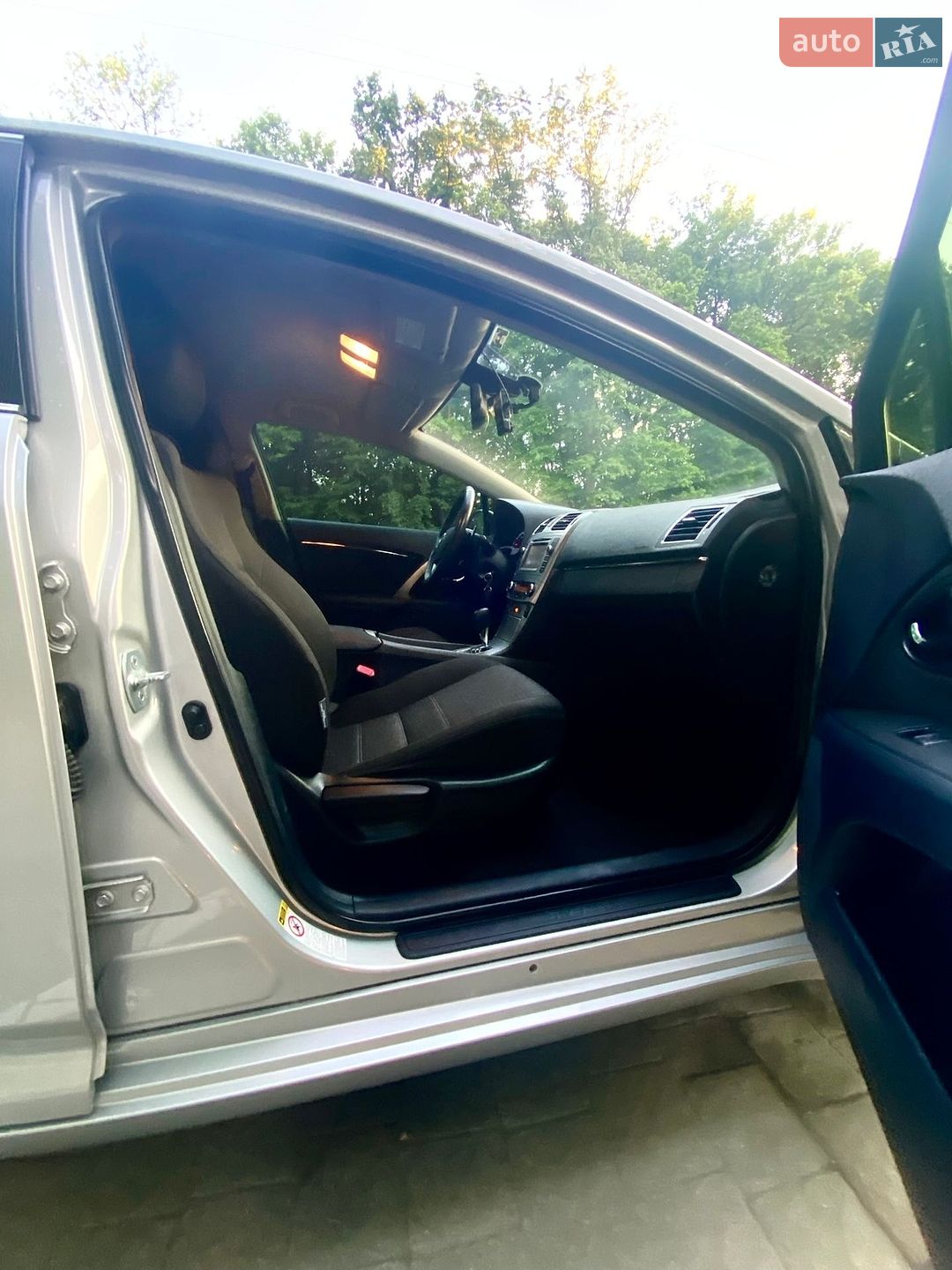 Toyota Avensis 2012 VIN SB1BG76L50E077596 фото оголошення 74 з 101