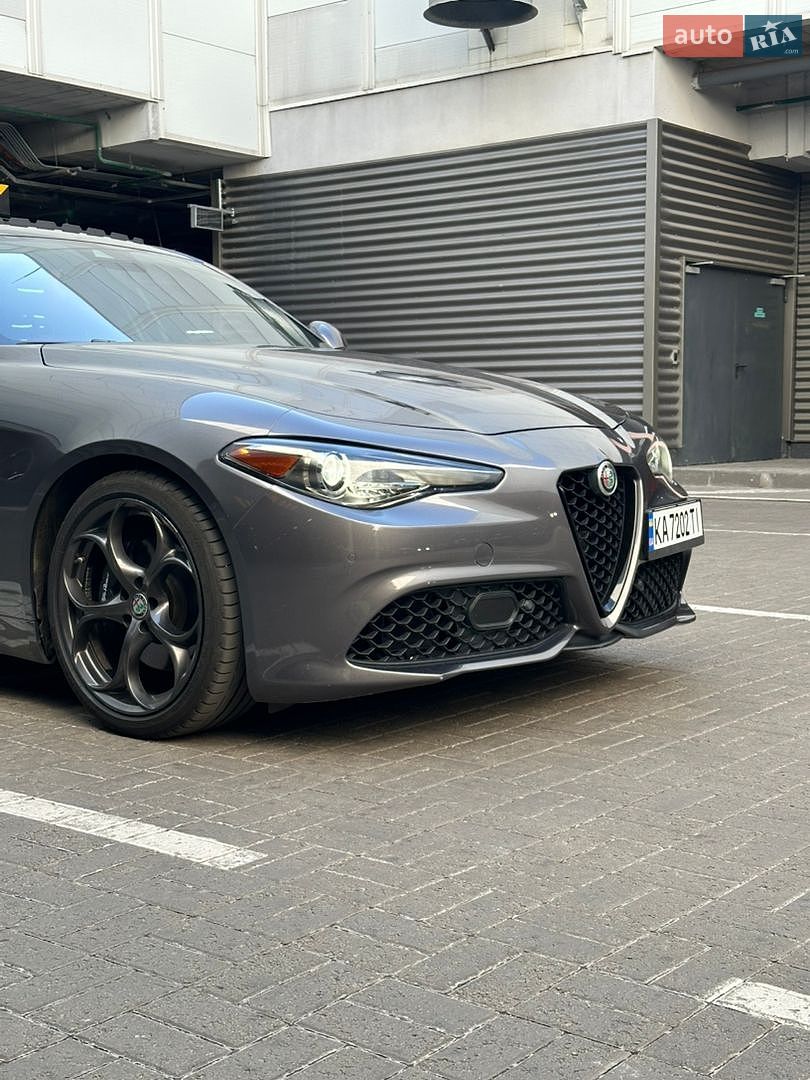Alfa Romeo Giulia 2018 VIN ZARFAEEN2J7596977 фото оголошення 23 з 32