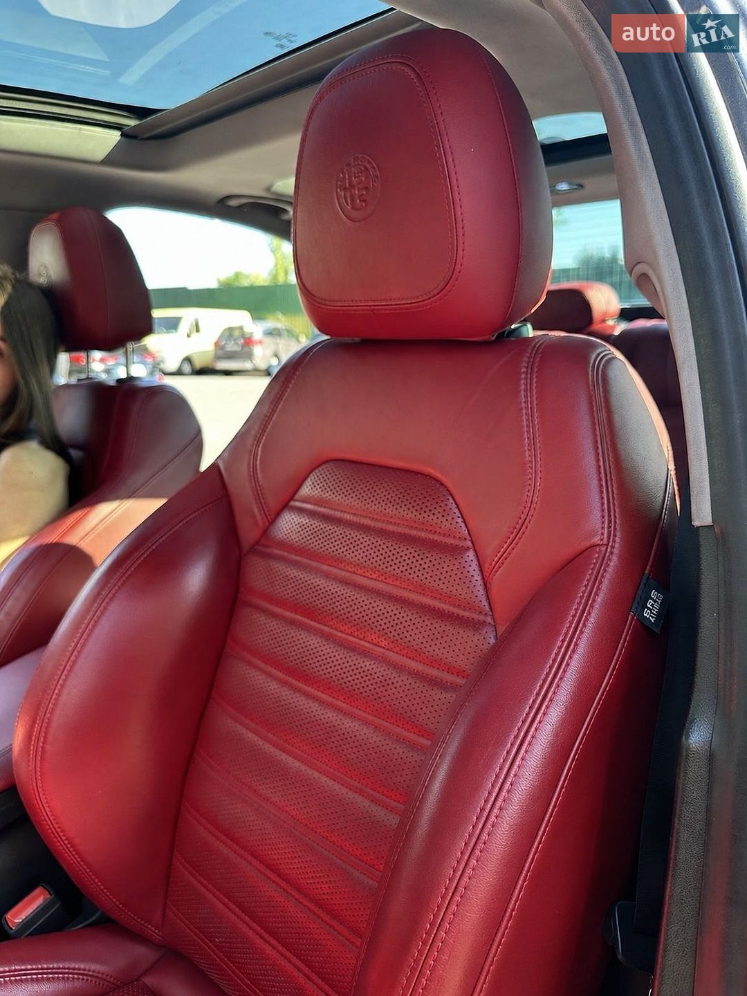 Alfa Romeo Giulia 2018 VIN ZARFAEEN2J7596977 фото оголошення 5 з 32