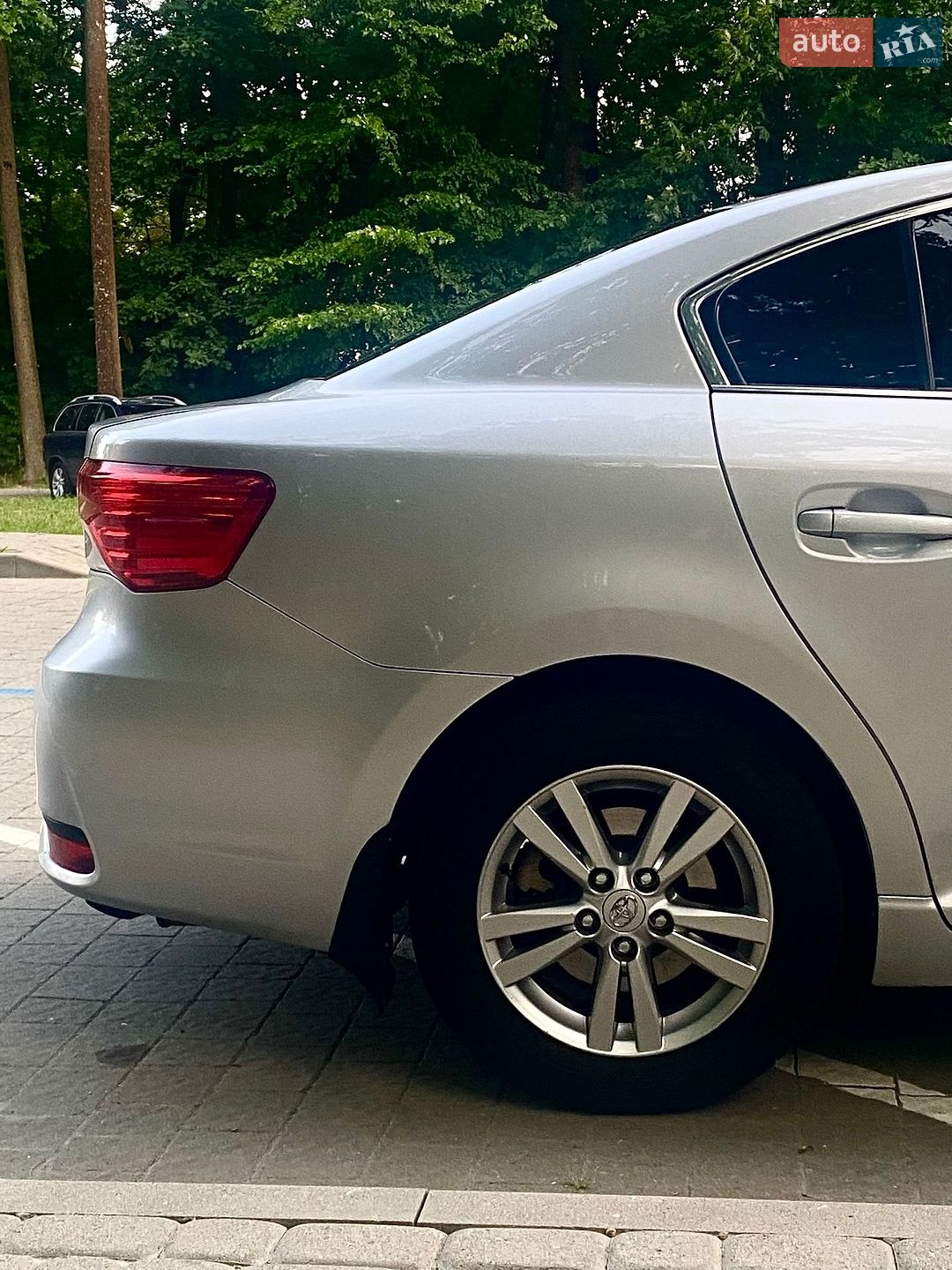 Toyota Avensis 2012 VIN SB1BG76L50E077596 фото оголошення 10 з 101