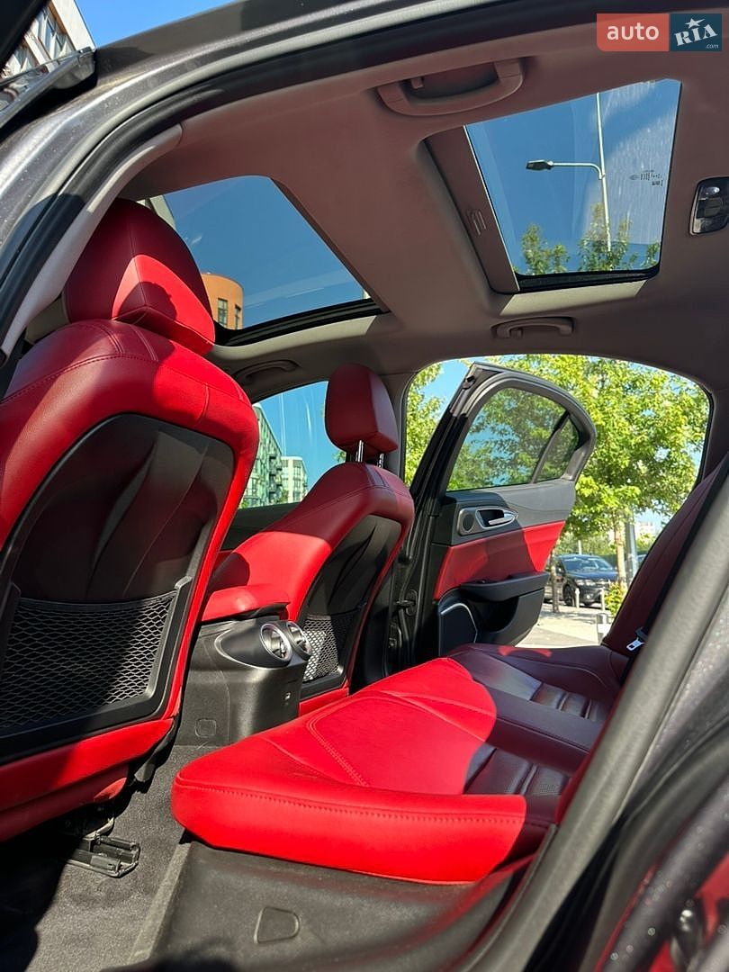 Alfa Romeo Giulia 2018 VIN ZARFAEEN2J7596977 фото оголошення 7 з 32