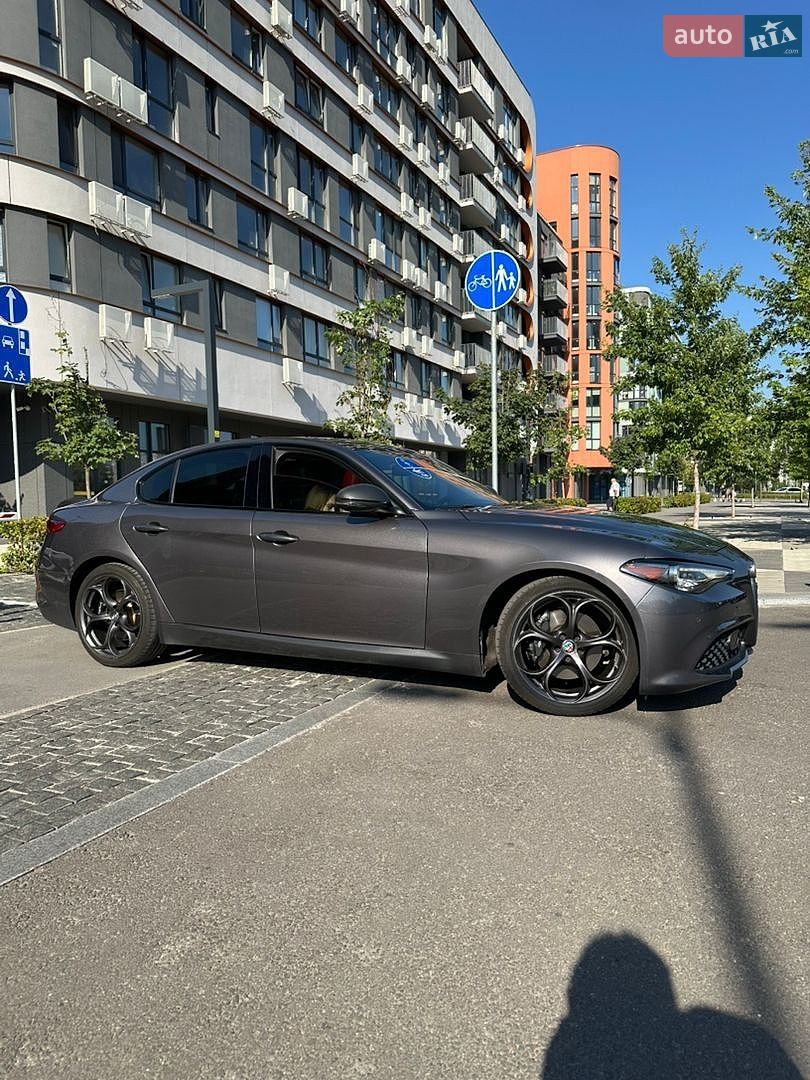 Alfa Romeo Giulia 2018 VIN ZARFAEEN2J7596977 фото оголошення 30 з 32