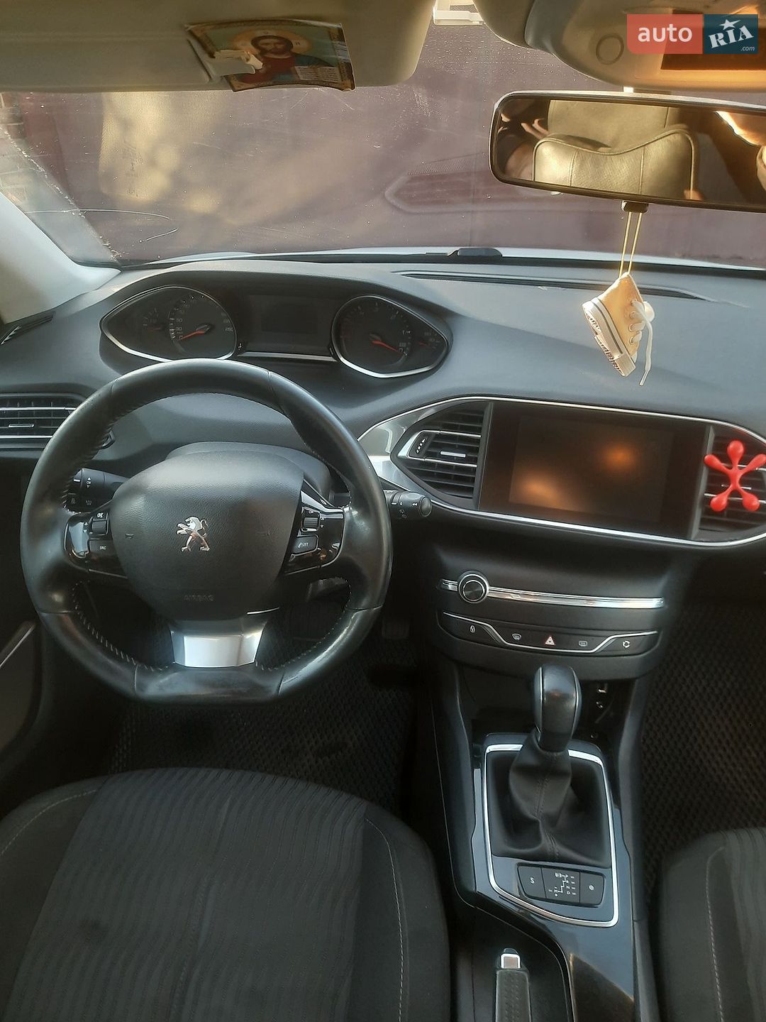 Peugeot 308 2015 VIN VF3LCBHZWFS175733 фото оголошення 13 з 24