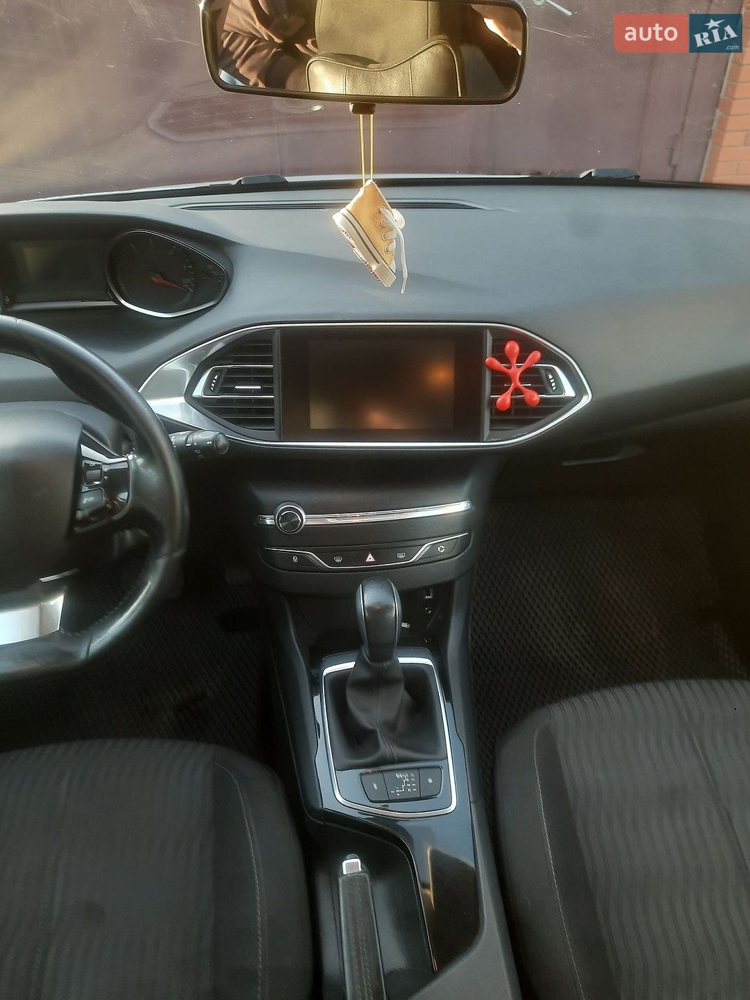 Peugeot 308 2015 VIN VF3LCBHZWFS175733 фото оголошення 14 з 24