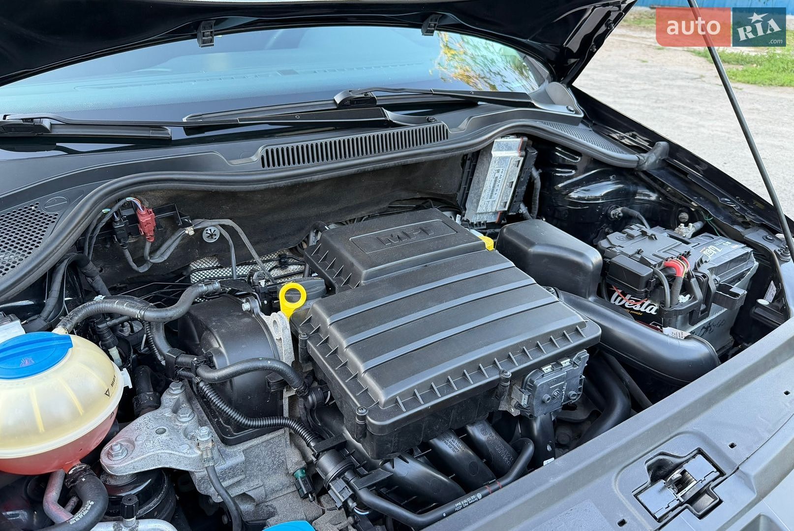 Volkswagen Polo 2016 VIN XW8ZZZ61ZGG038828 фото оголошення 25 з 27
