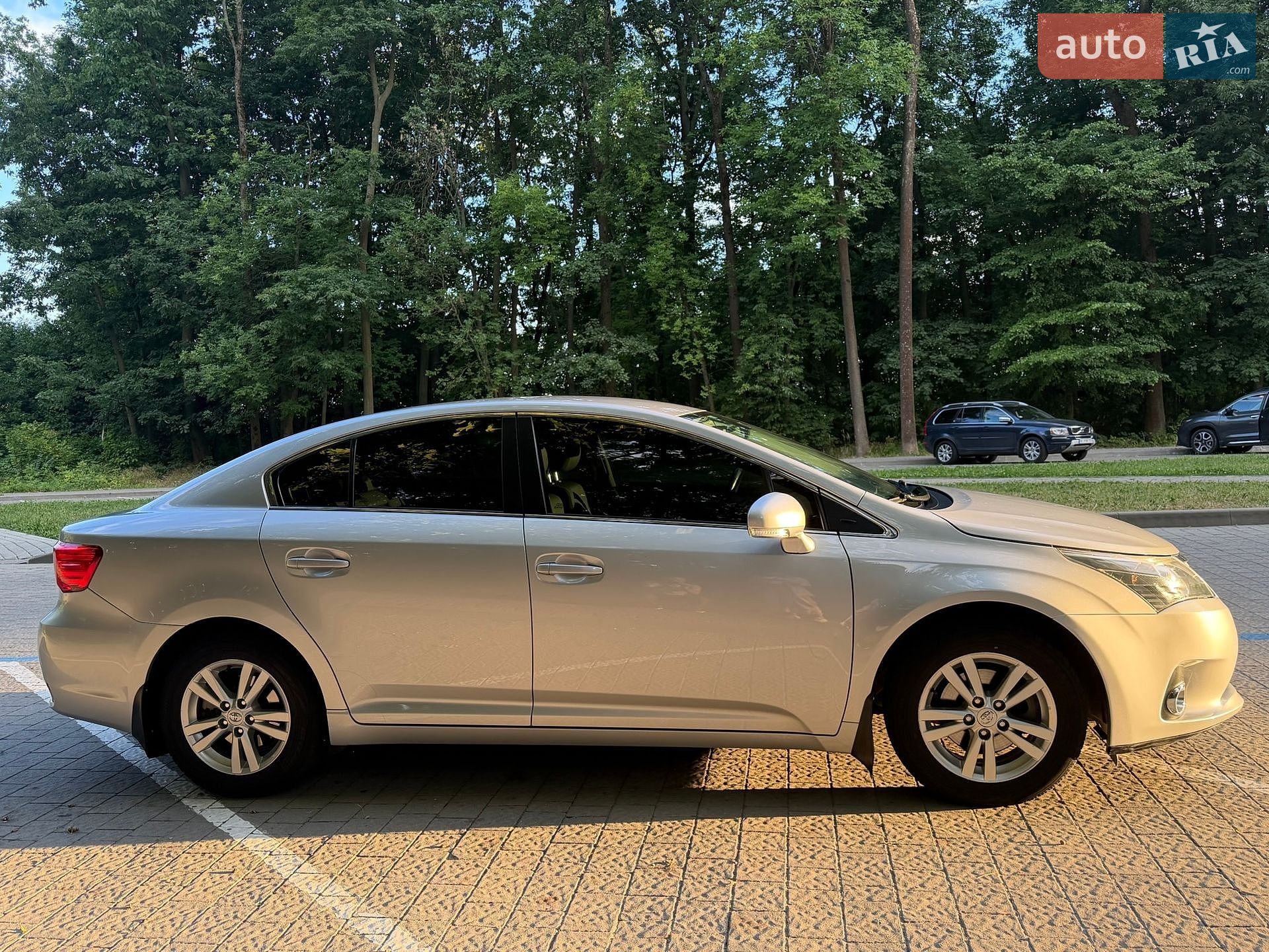 Toyota Avensis 2012 VIN SB1BG76L50E077596 фото оголошення 4 з 101
