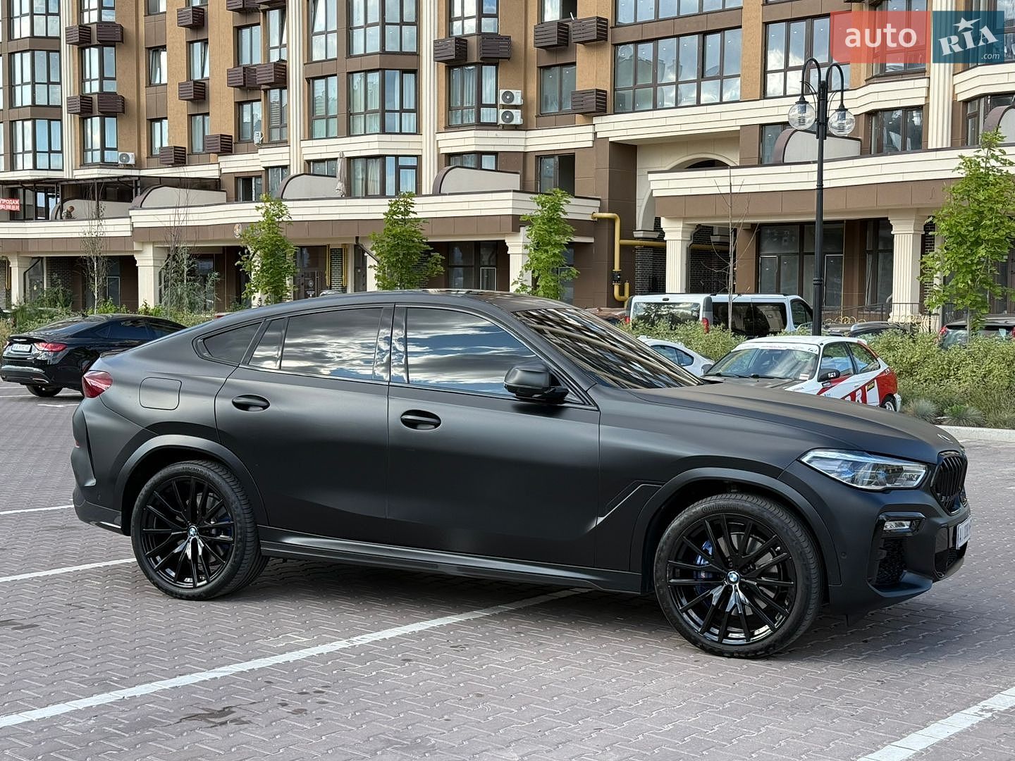 BMW X6 2020 VIN 5UXCY6C06M9E91598 фото оголошення 2 з 19