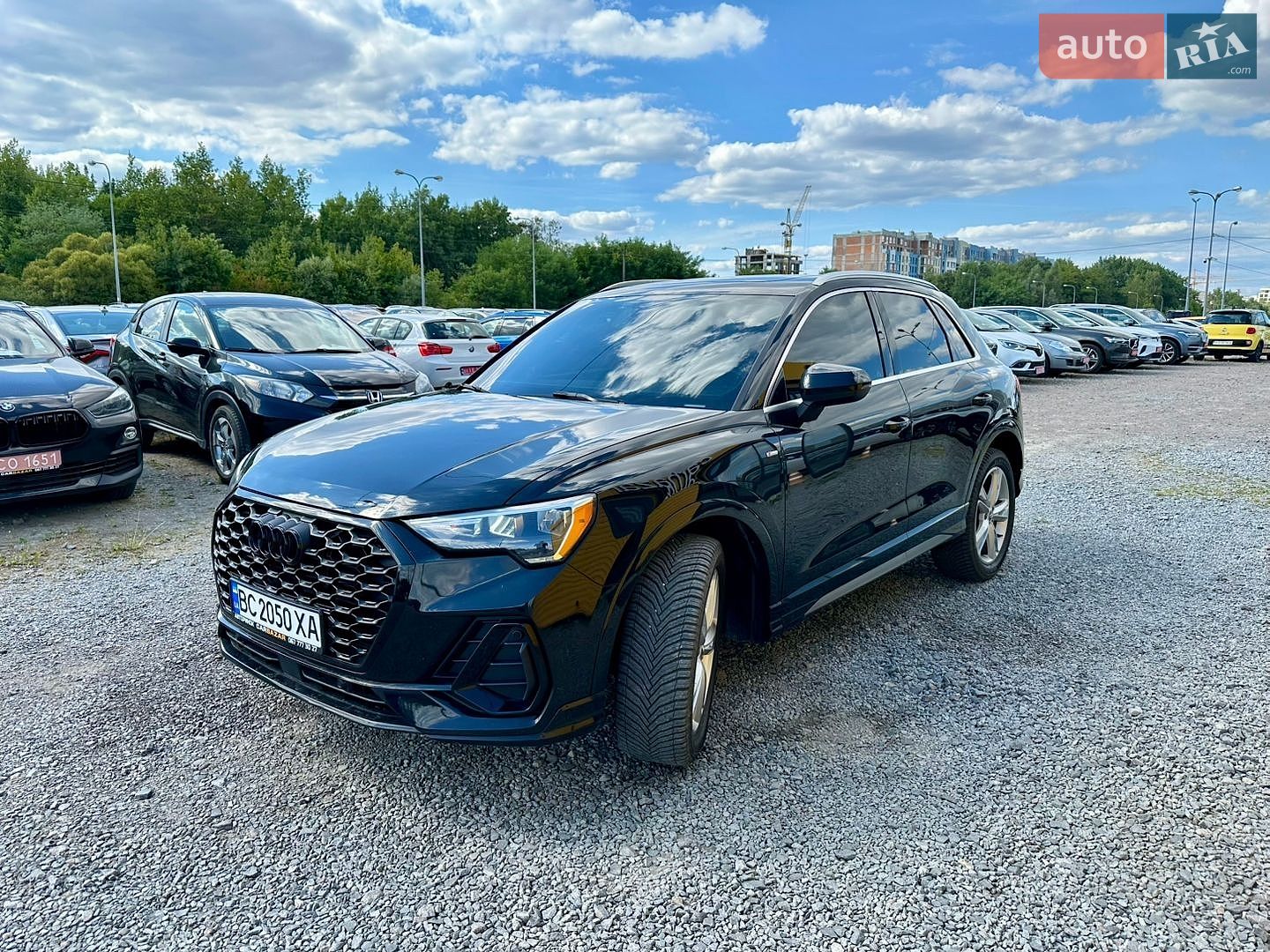 Audi Q3 2019 VIN WA1DECF33L1028387 фото оголошення 2 з 22