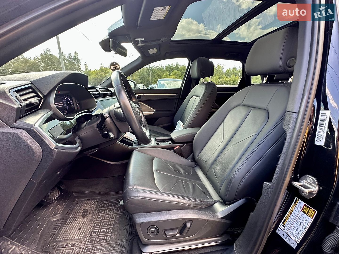 Audi Q3 2019 VIN WA1DECF33L1028387 фото оголошення 8 з 22