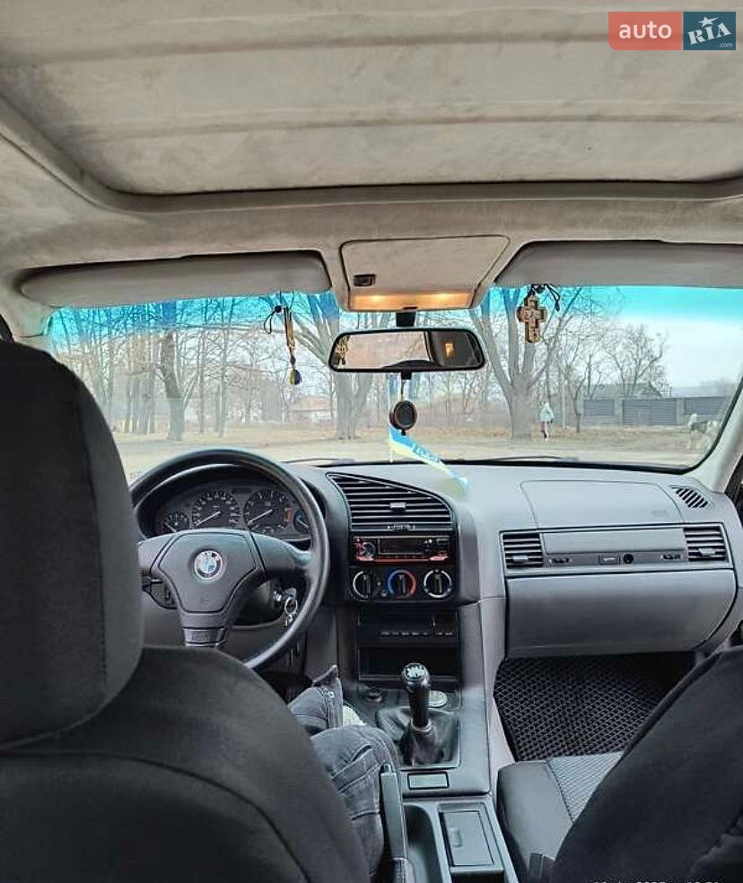 BMW 3 Series 1995 VIN WBACA91090KA10110 фото оголошення 12 з 16