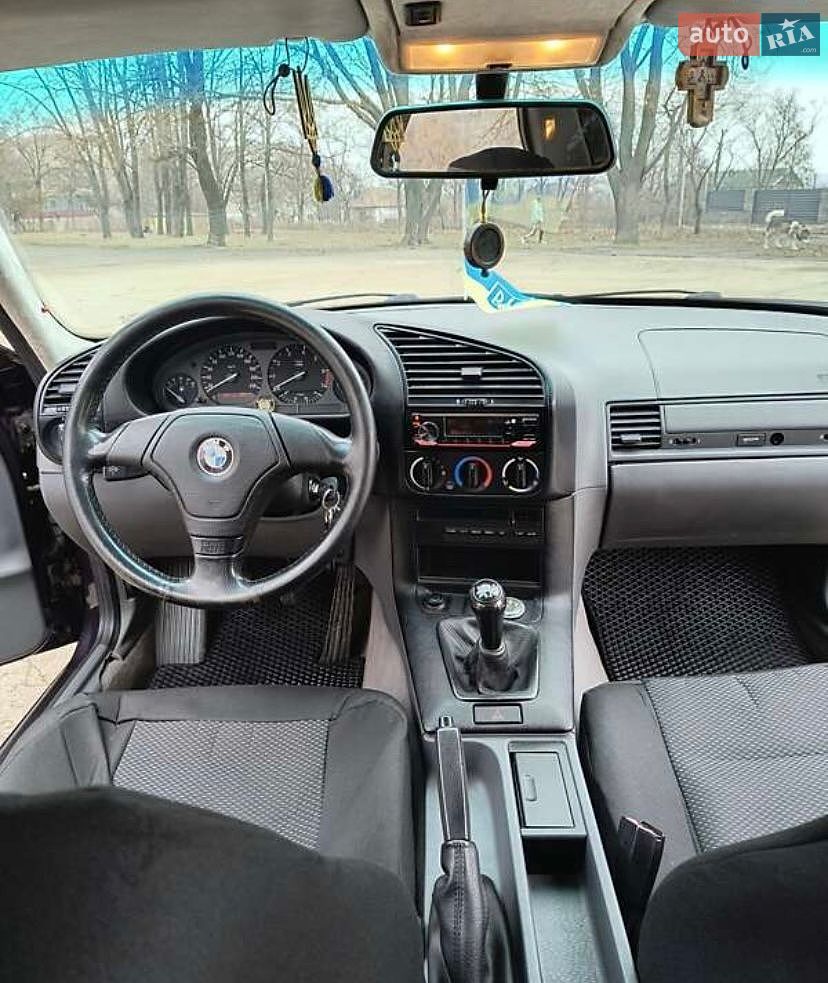 BMW 3 Series 1995 VIN WBACA91090KA10110 фото оголошення 11 з 16