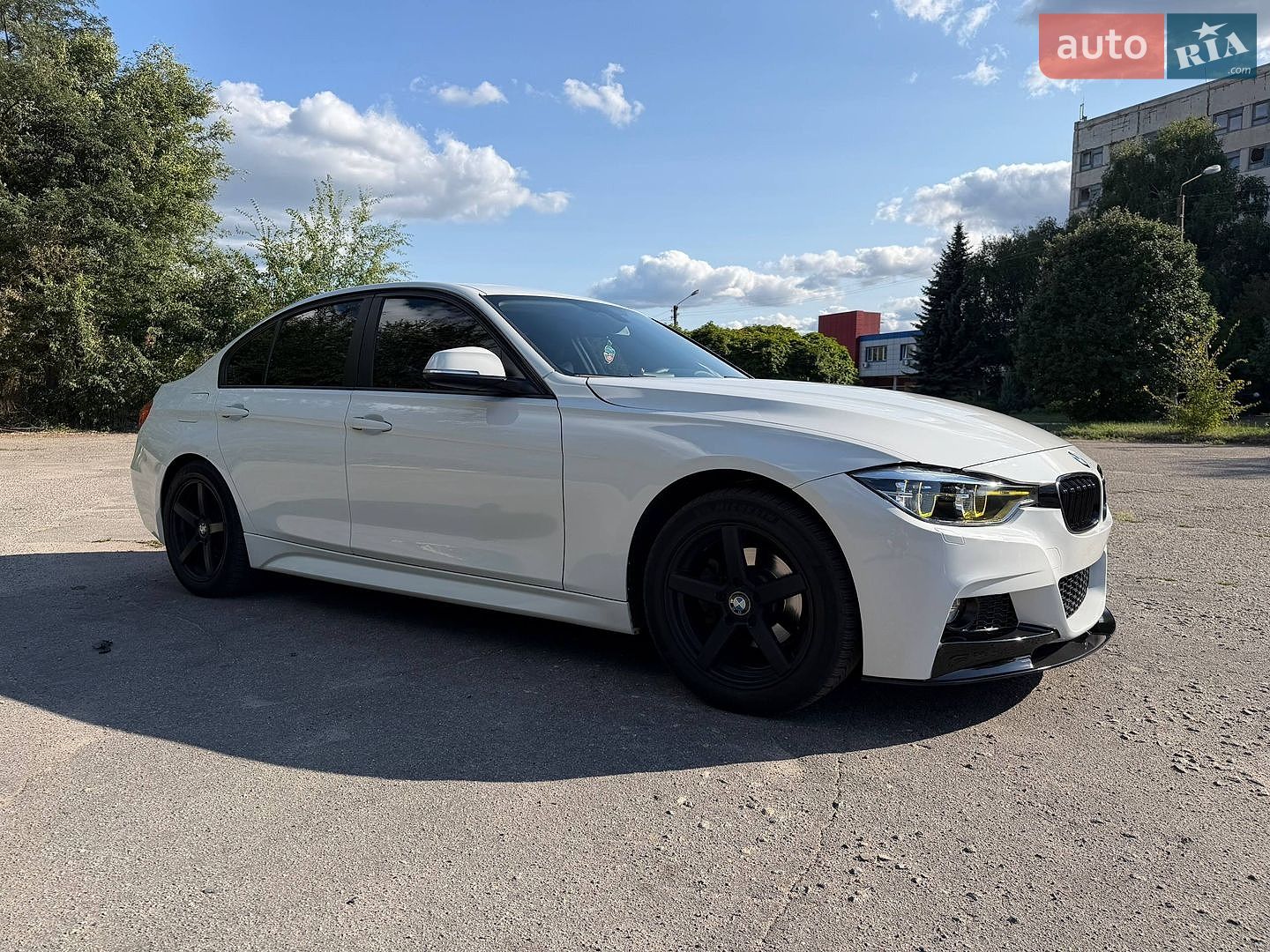 BMW 3 Series 2012 VIN WBA3D11030F390995 фото оголошення 3 з 13