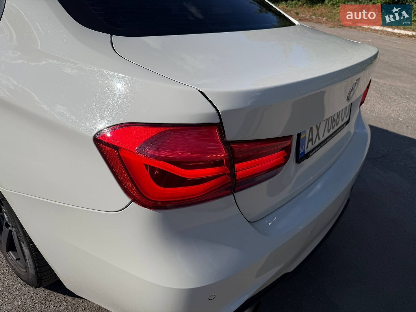 BMW 3 Series 2012 VIN WBA3D11030F390995 фото оголошення 8 з 13