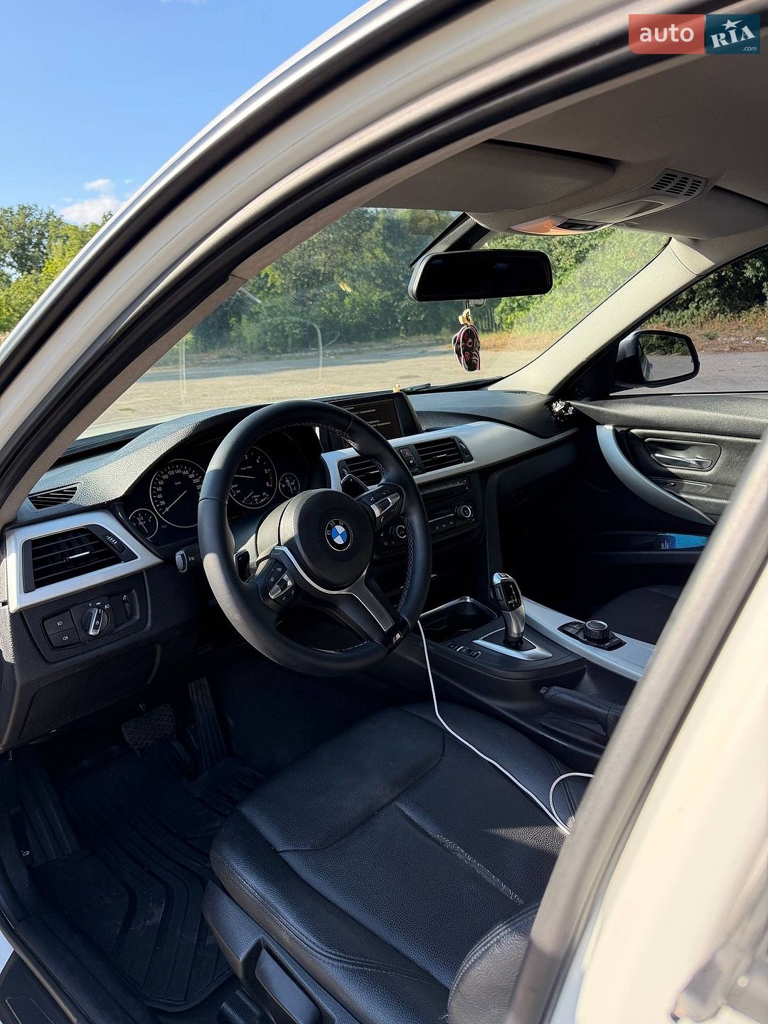 BMW 3 Series 2012 VIN WBA3D11030F390995 фото оголошення 11 з 13